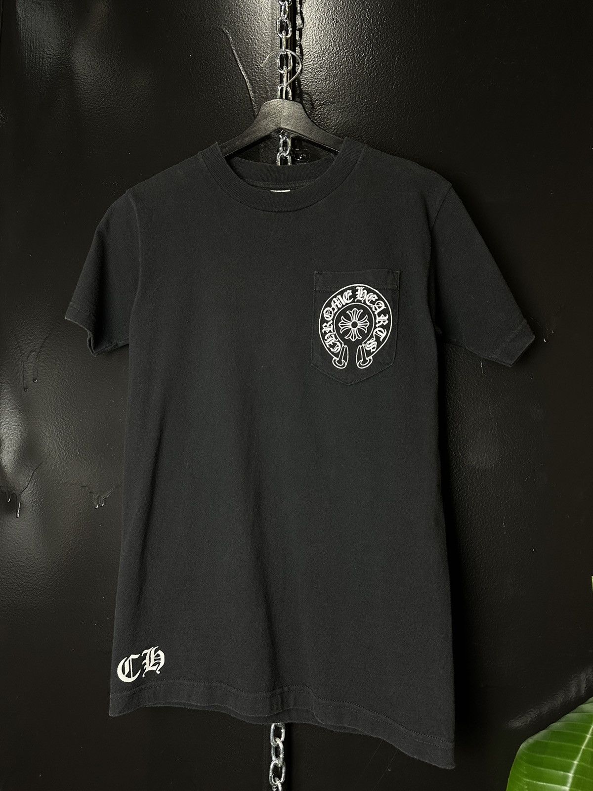 Chrome Hearts Vintage Chrome Hearts Los Angeles Horseshoe Pocket Tee Size US S / EU 44-46 / 1 - 2 Thumbnail