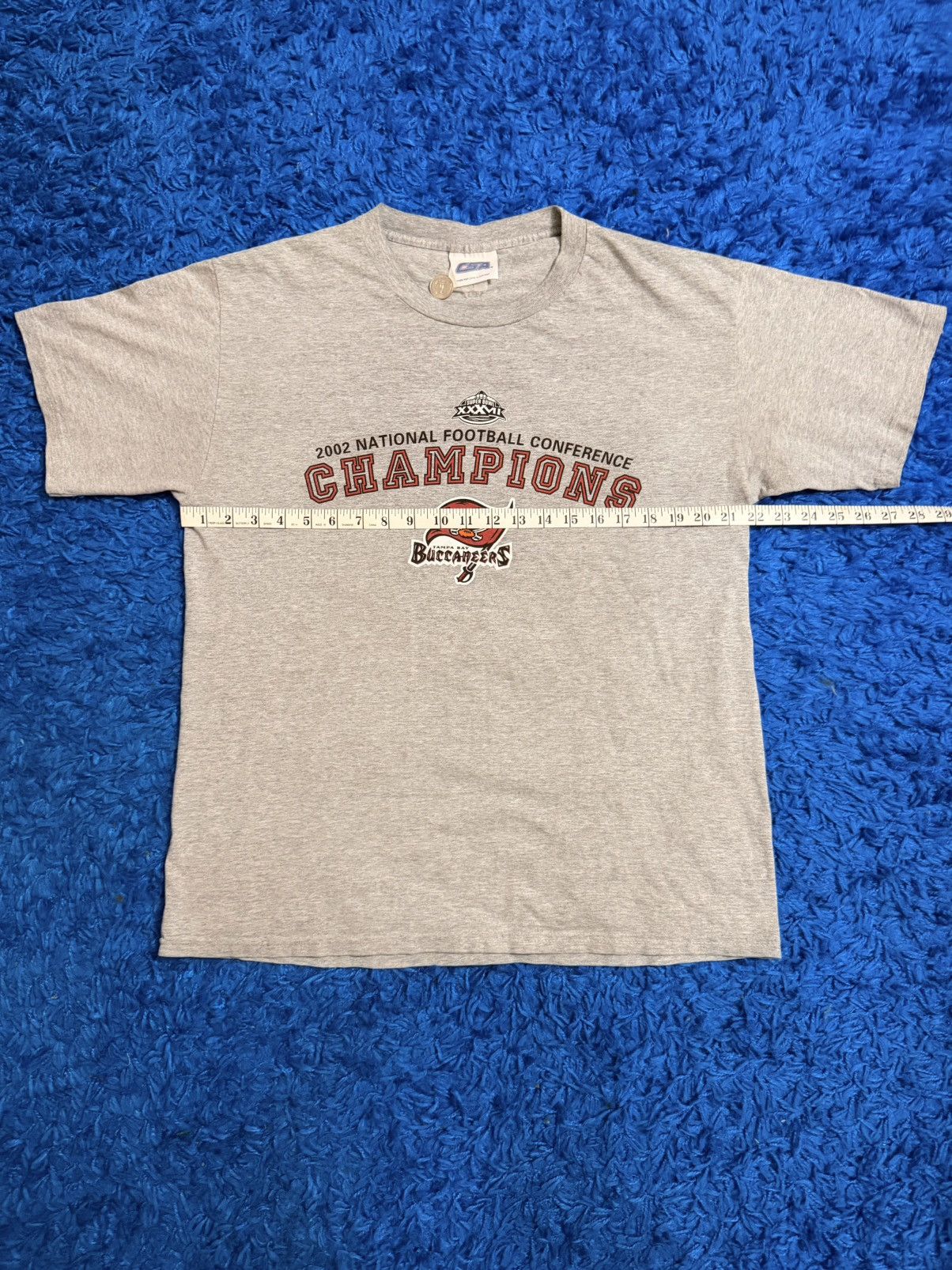 NFL Vintage XL ‘02 Tampa Bay Buccaneers Super Bowl Champions Tee Size US XL / EU 56 / 4 - 5 Thumbnail