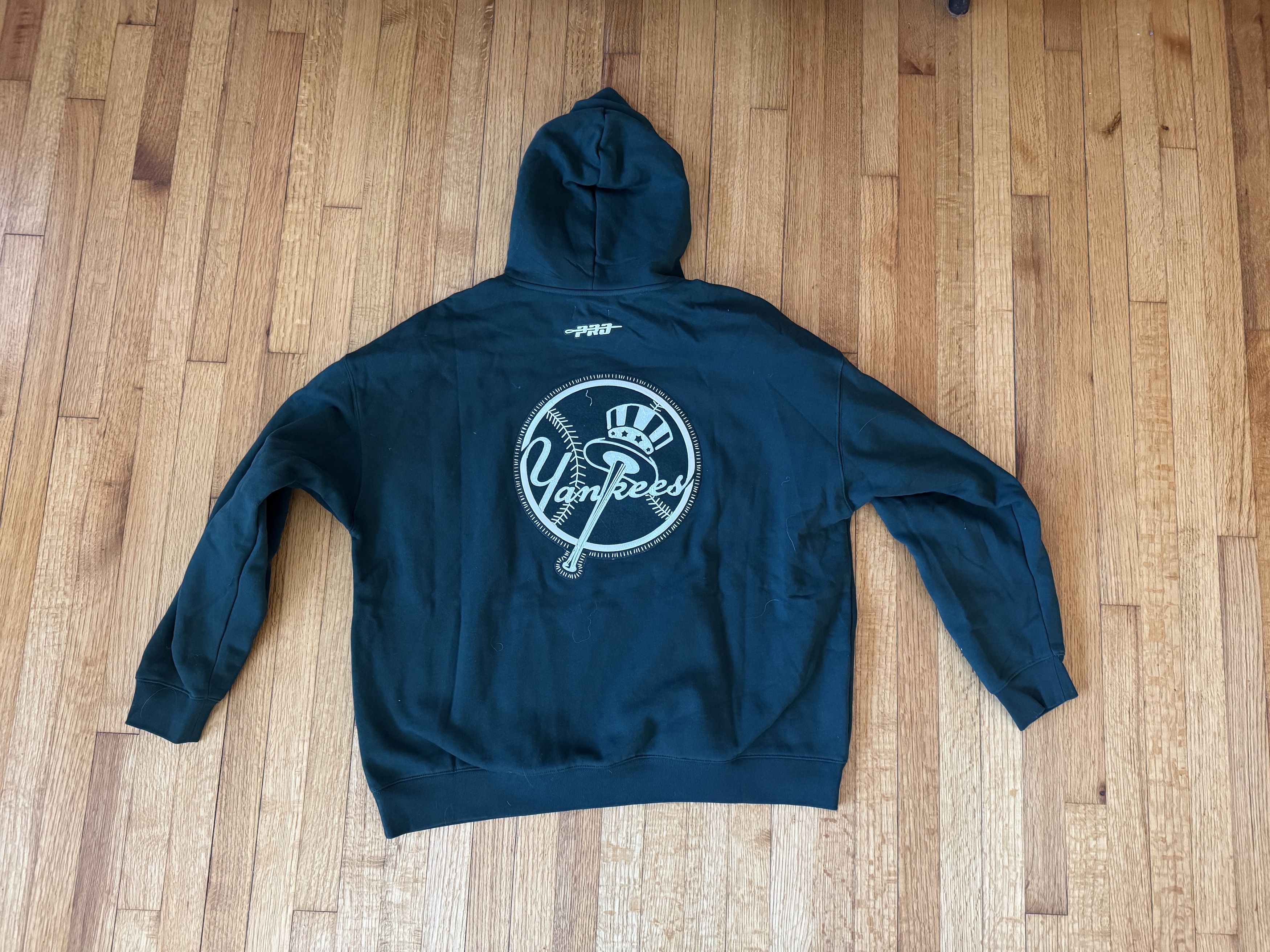 Pro Standard NWT Pro Standard New York Yankees Tapestry 2.0 Hoodie 2XL Size US XXL / EU 58 / 5 - 2 Thumbnail