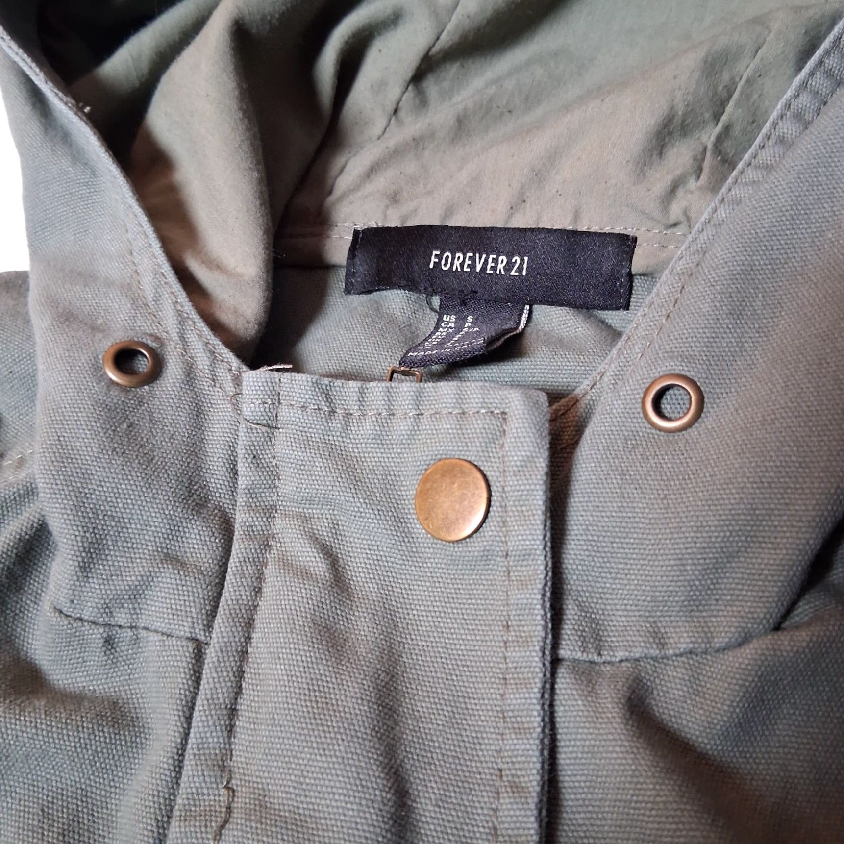 Forever 21 FOREVER 21 Utility Field Jacket Women S Army Green Lightweight Cargo Military Jacket with Pockets Hood Drawstring Waist Canvas Cotton Blend Size S / US 4 / IT 40 - 7 Thumbnail