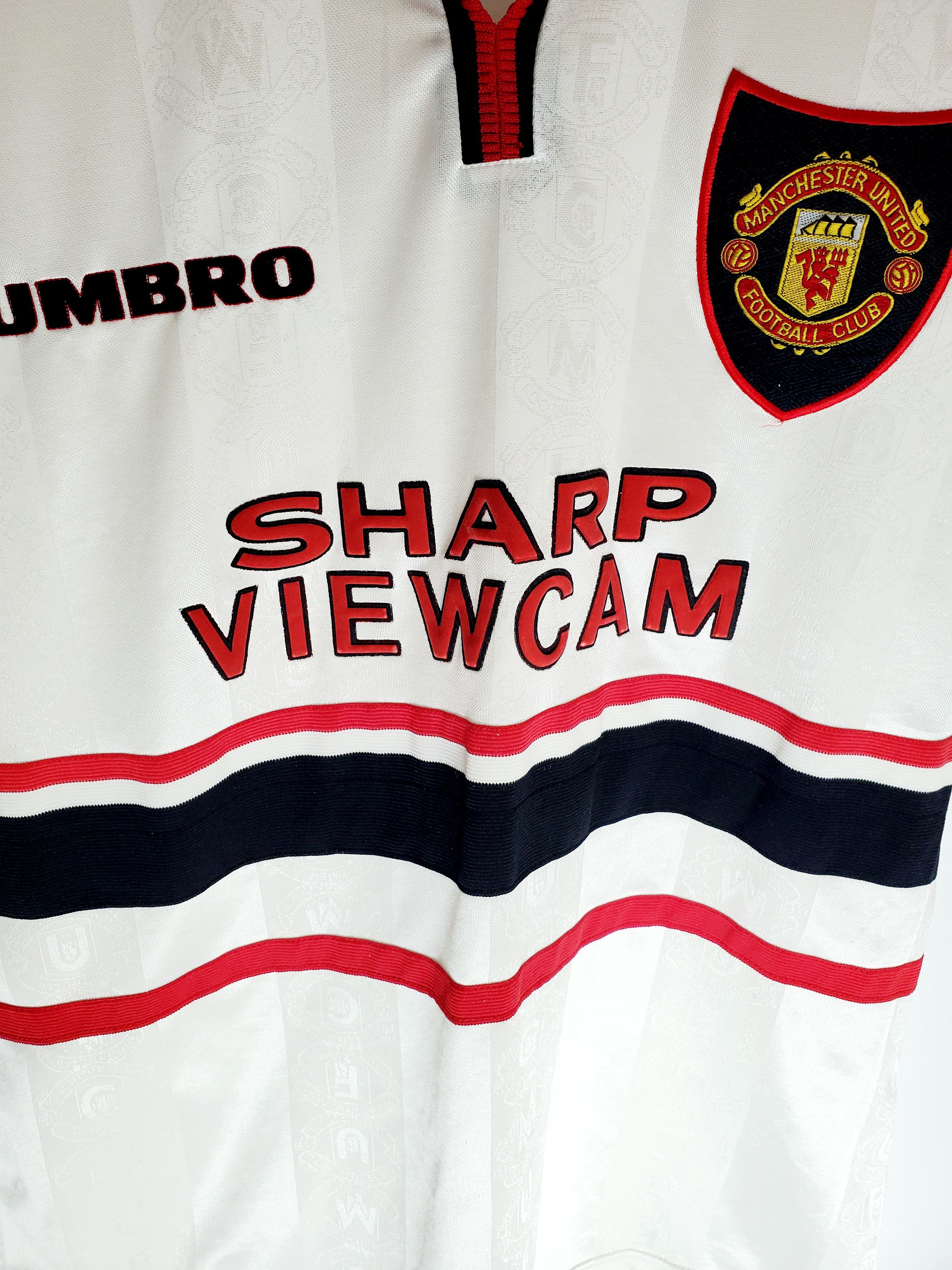Umbro 1997-99 Manchester United Umbro Away Jersey perfect conditio Size US L / EU 52-54 / 3 - 2 Thumbnail