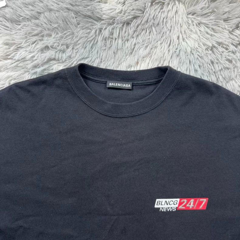 Balenciaga Balenciaga News short sleeve Size US M / EU 48-50 / 2 - 3 Thumbnail
