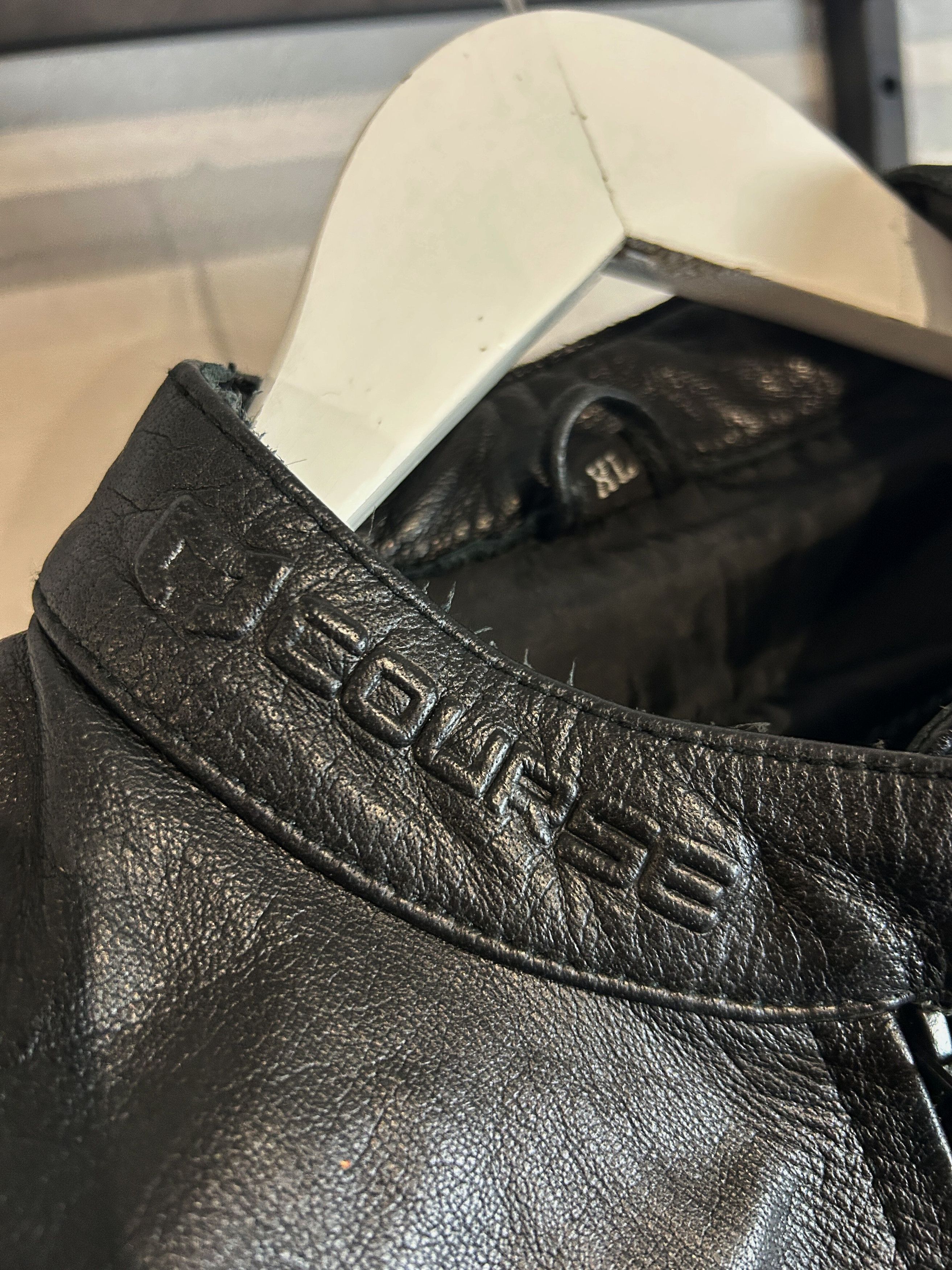Vintage Black Leather Jacket Minimal Clean Panel Vintage Biker Core Size US S / EU 44-46 / 1 - 9 Thumbnail