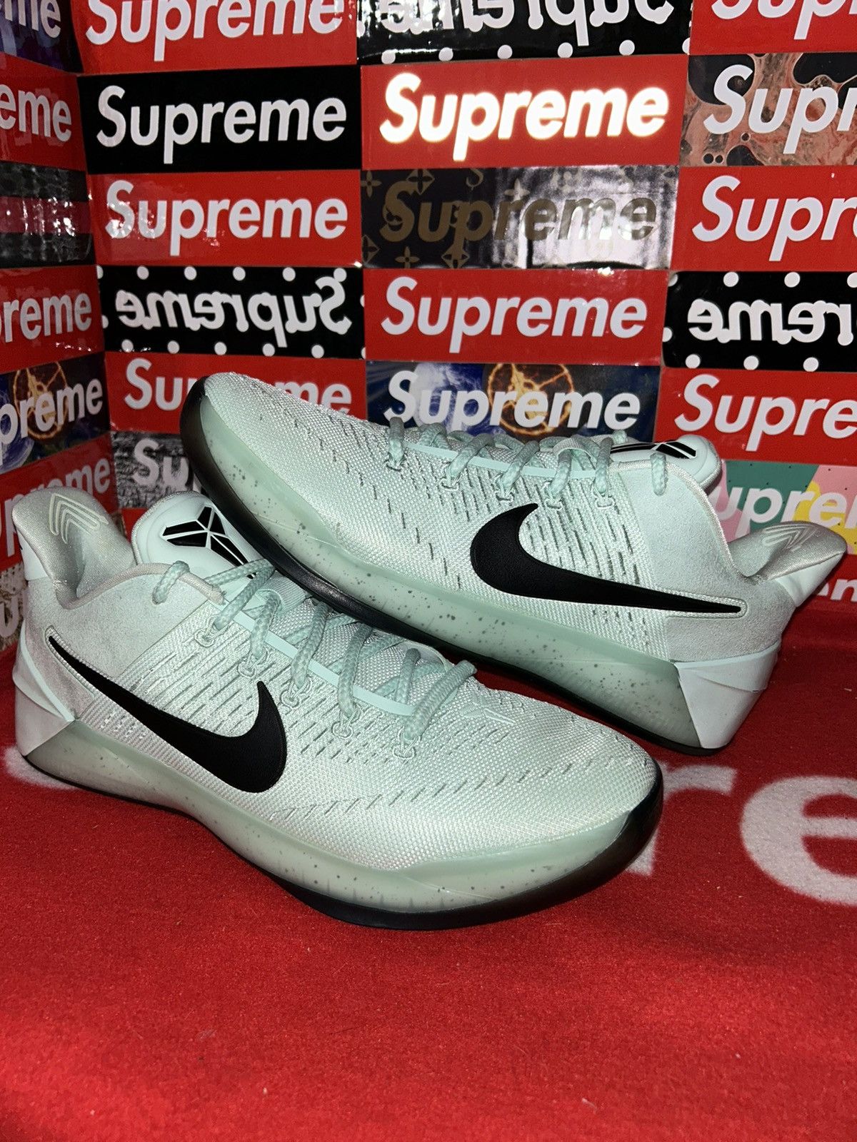 Nike Nike Kobe AD Igloo 2017 Mint Green 852425-300 size 13.5 VNDS Size US 13 / EU 46 - 1 Thumbnail