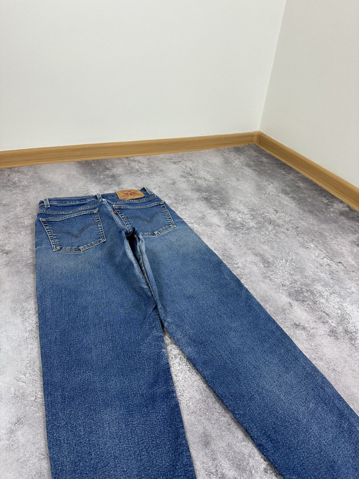 Levi's Vintage Levi's 550 Paper Tag Women's Stone Washed USA Jeans Size 32" / US 10 / IT 46 - 4 Thumbnail