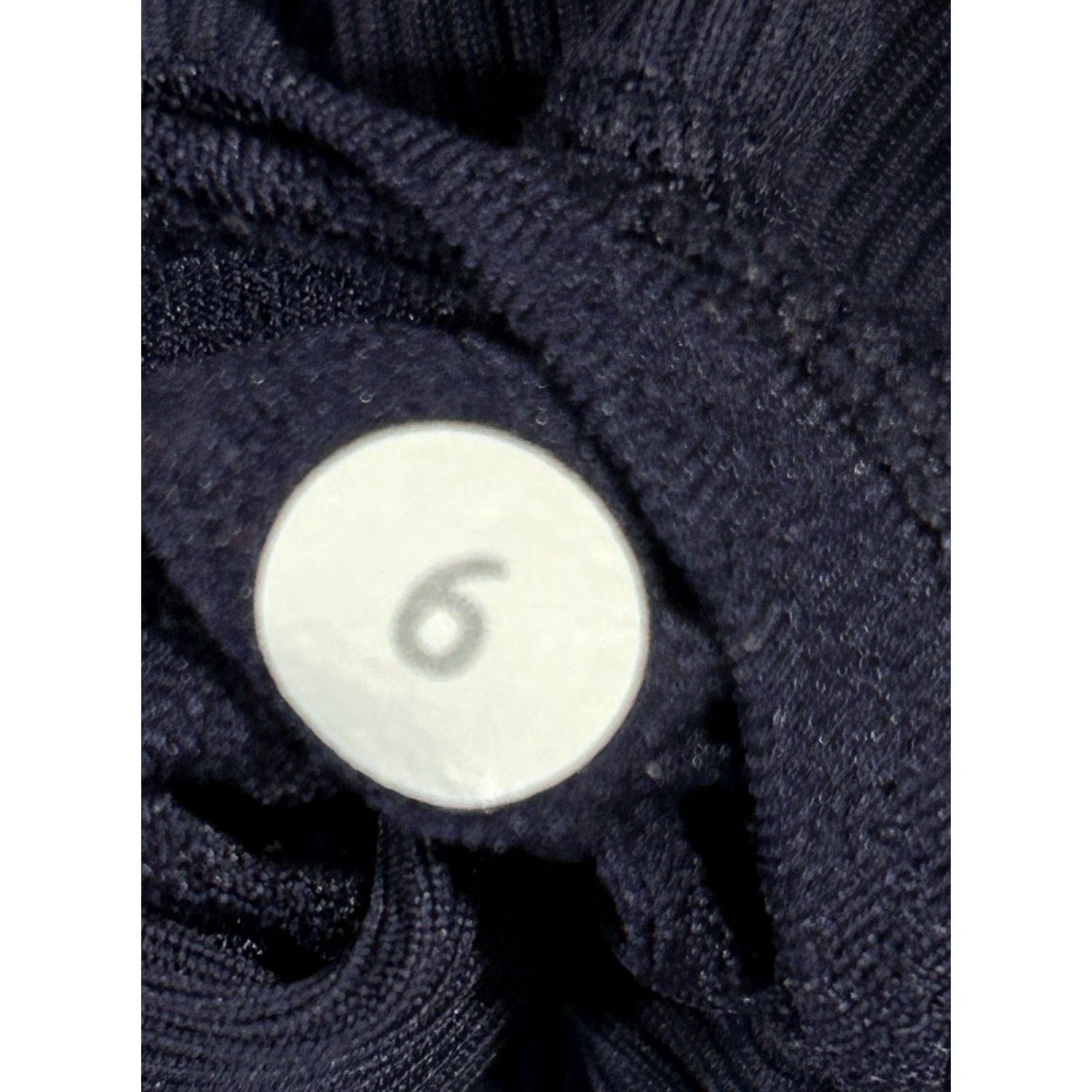 Lululemon Lululemon Run Switch Back 1/2 Zip Striped Pullover Women’s 6 Jacket Blue / White Athleisure, Workout, Casual Womens Size M / US 6-8 / IT 42-44 - 6 Thumbnail
