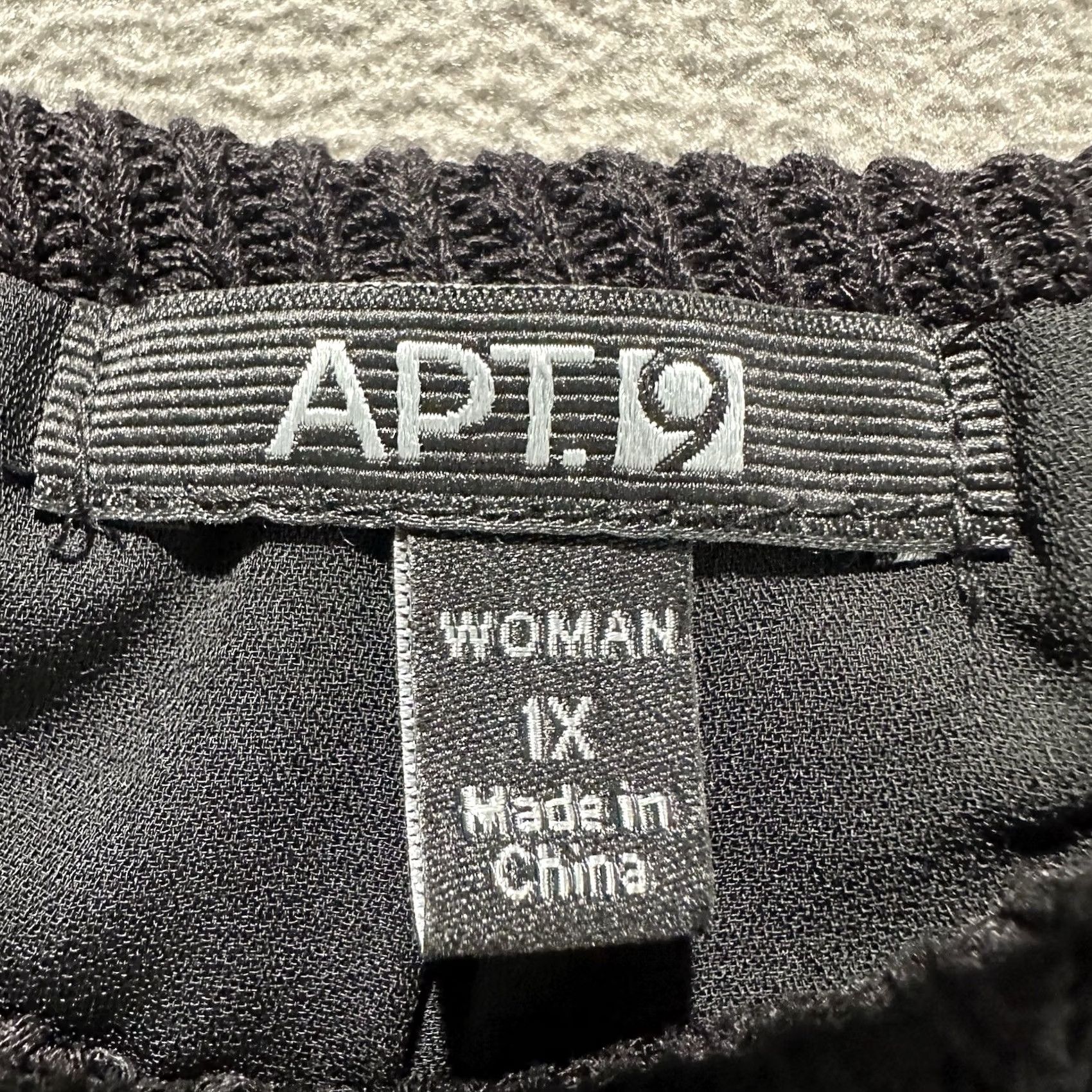 Essentials Apt 9 Essentials Tank Womens 1X Black Knit Rayon Sleeveless Open Back Scoop Neck Casual Shirt Womens 1X Black Rayon Knit Tank Size XL / US 12-14 / IT 48-50 - 4 Thumbnail