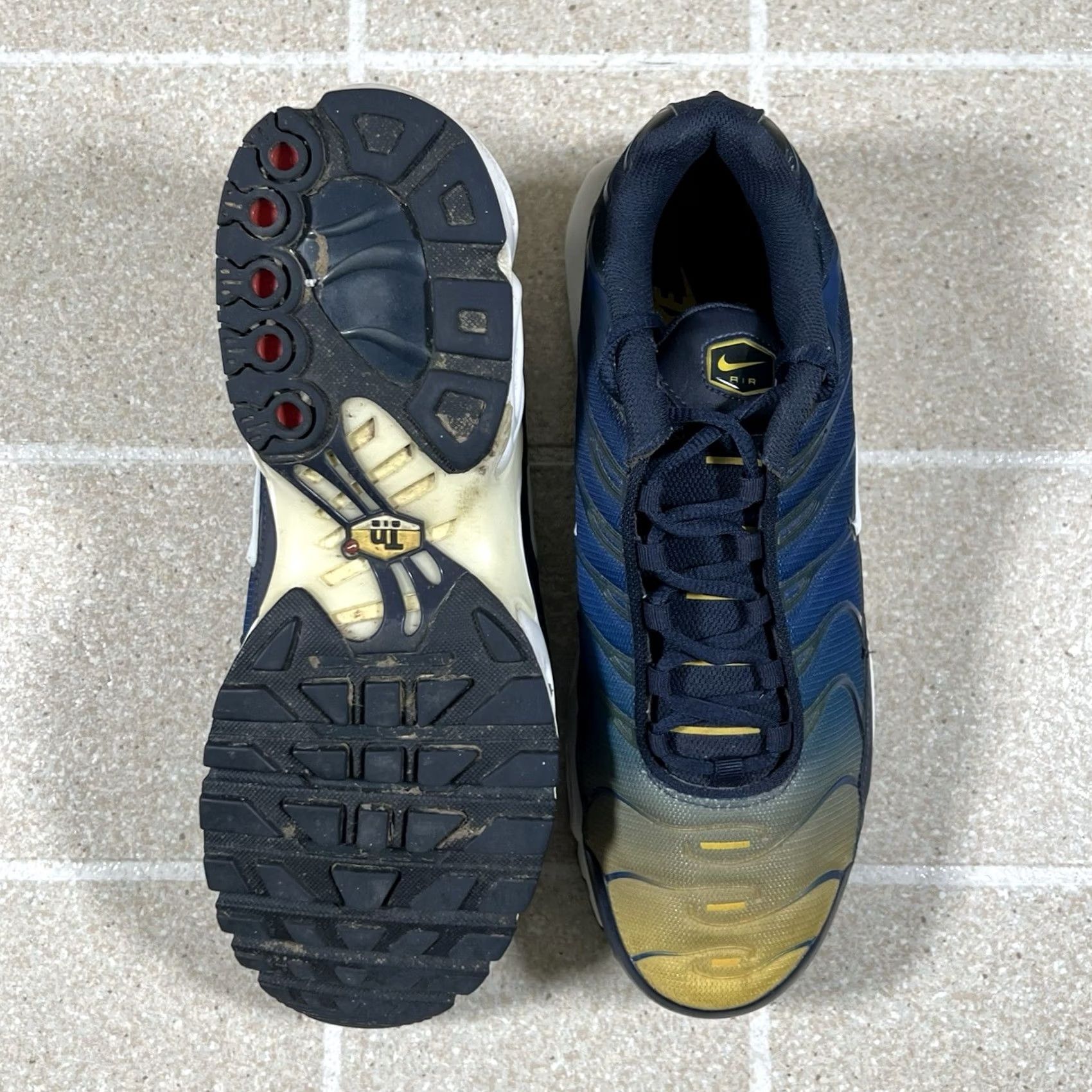 Nike Nike Air Max Plus Gradient Pack 852630-407 Men Sneaker 11 Blue Navy Lemon 2018 Size US 11 / EU 44 - 5 Thumbnail