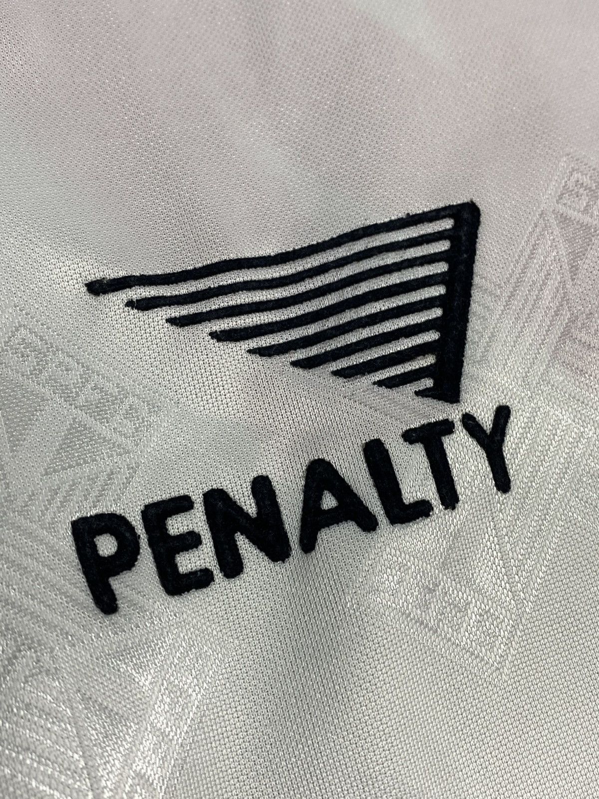 Penalty Vintage Penalty Sao Paulo 1993 Home Football Shirt Jersey Size US XL / EU 56 / 4 - 17 Thumbnail