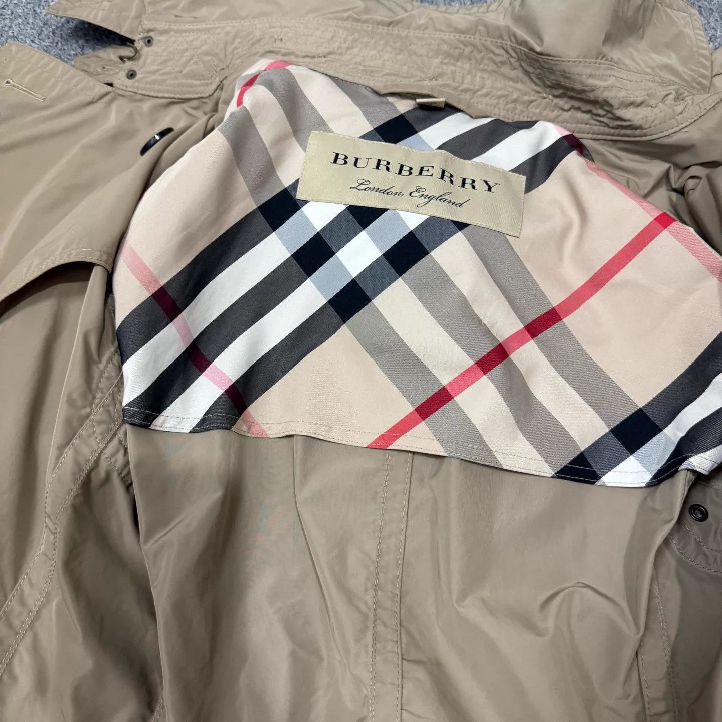 Burberry Burberry Women's Khaki Trench Coat UK6 99 New Size XS / US 0-2 / IT 36-38 - 4 Thumbnail