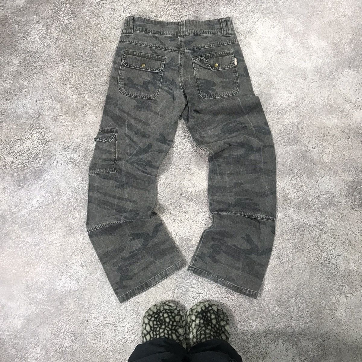 Vintage Vintage 90s Baggy Flared Cargo Pants Y2K Streetwear Logo 28 Size 28" / US 6 / IT 42 - 5 Thumbnail