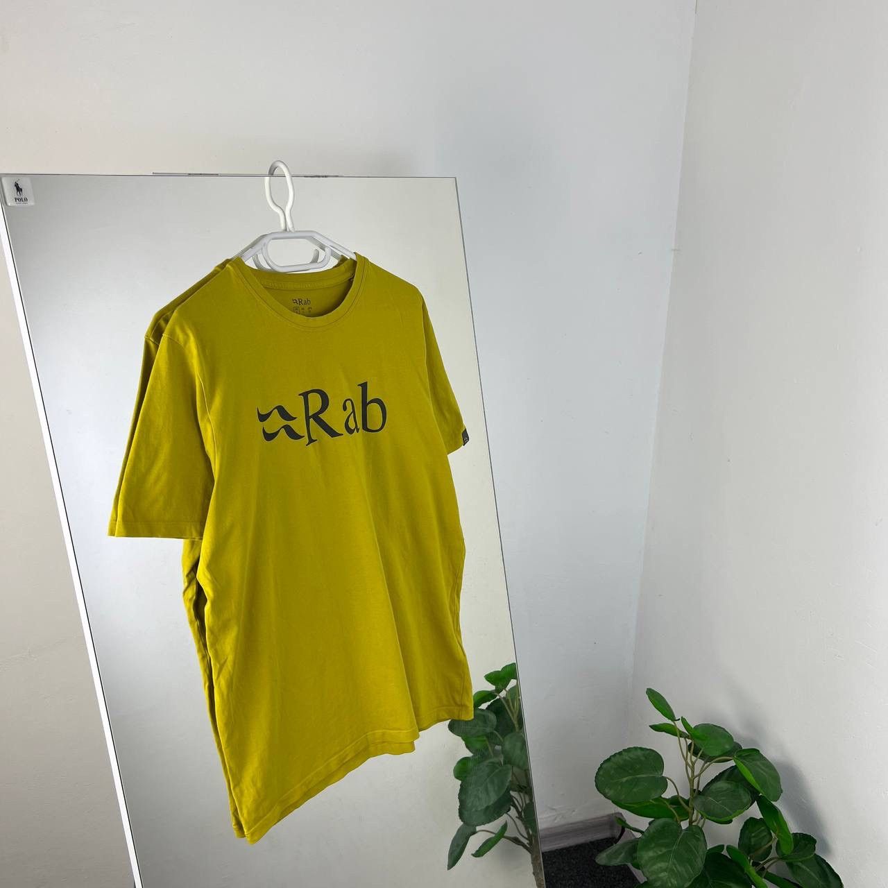 Rab Vintage Y2K Rab Big Logo T-Shirt Streetwear 90s Style Size US L / EU 52-54 / 3 - 1 Thumbnail