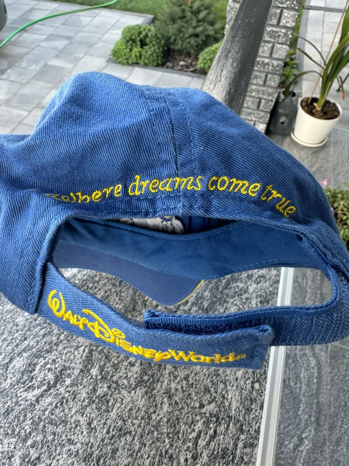 Disney × Vintage Vintage Disney Cap Youth size Size ONE SIZE - 6 Thumbnail