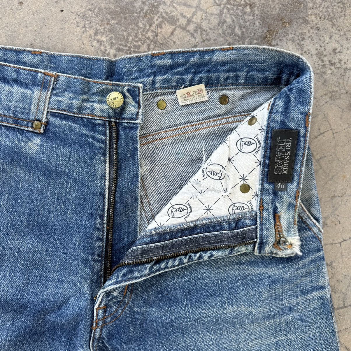 Trussardi VINTAGE TRUSSARDI FADED RIPEP JEAN DENIM PANTS Size US 30 / EU 46 - 7 Thumbnail