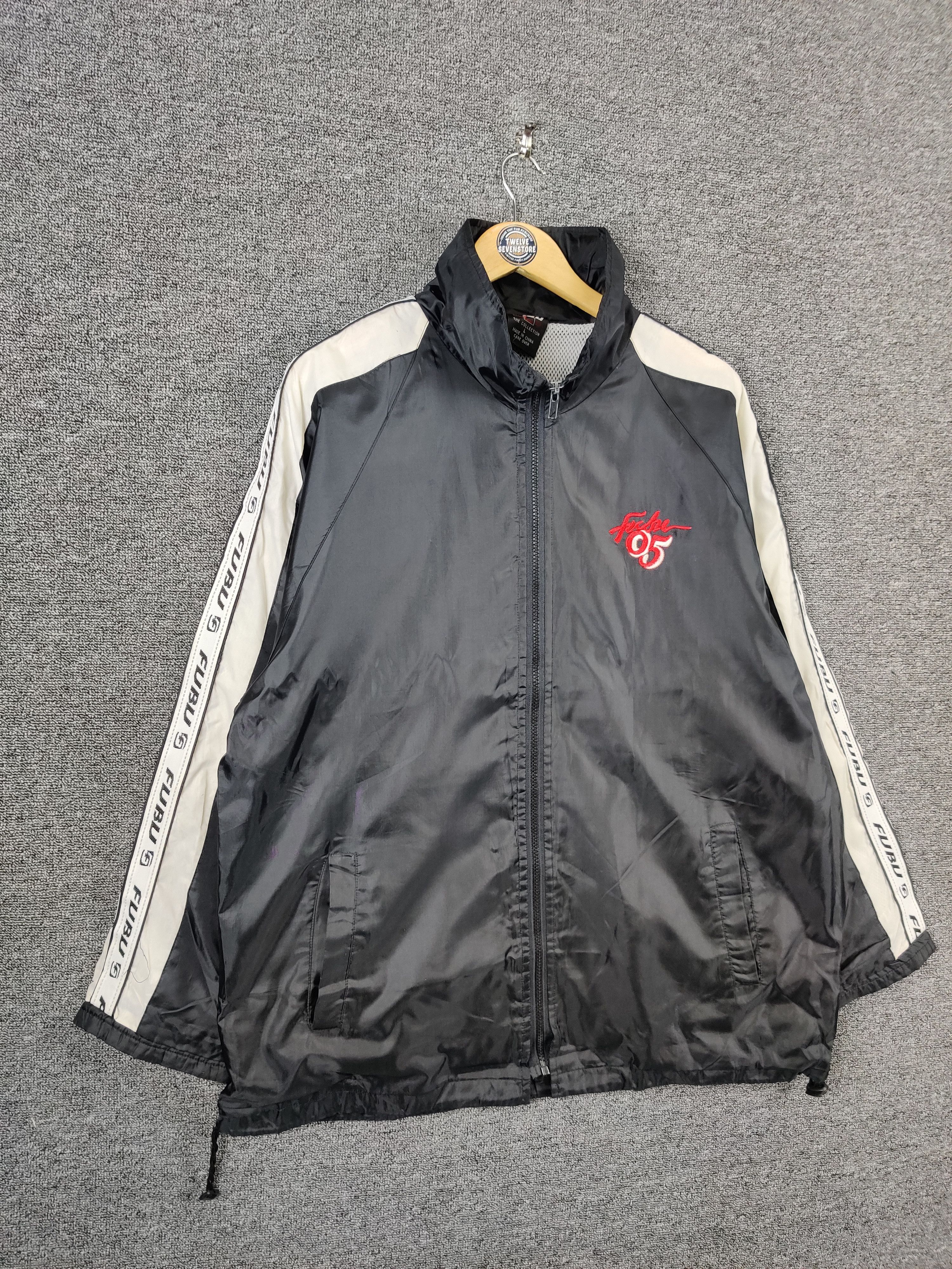Fubu Vintage Fubu Embroidery Winbreaker Light Jacket Size US L / EU 52-54 / 3 - 6 Thumbnail