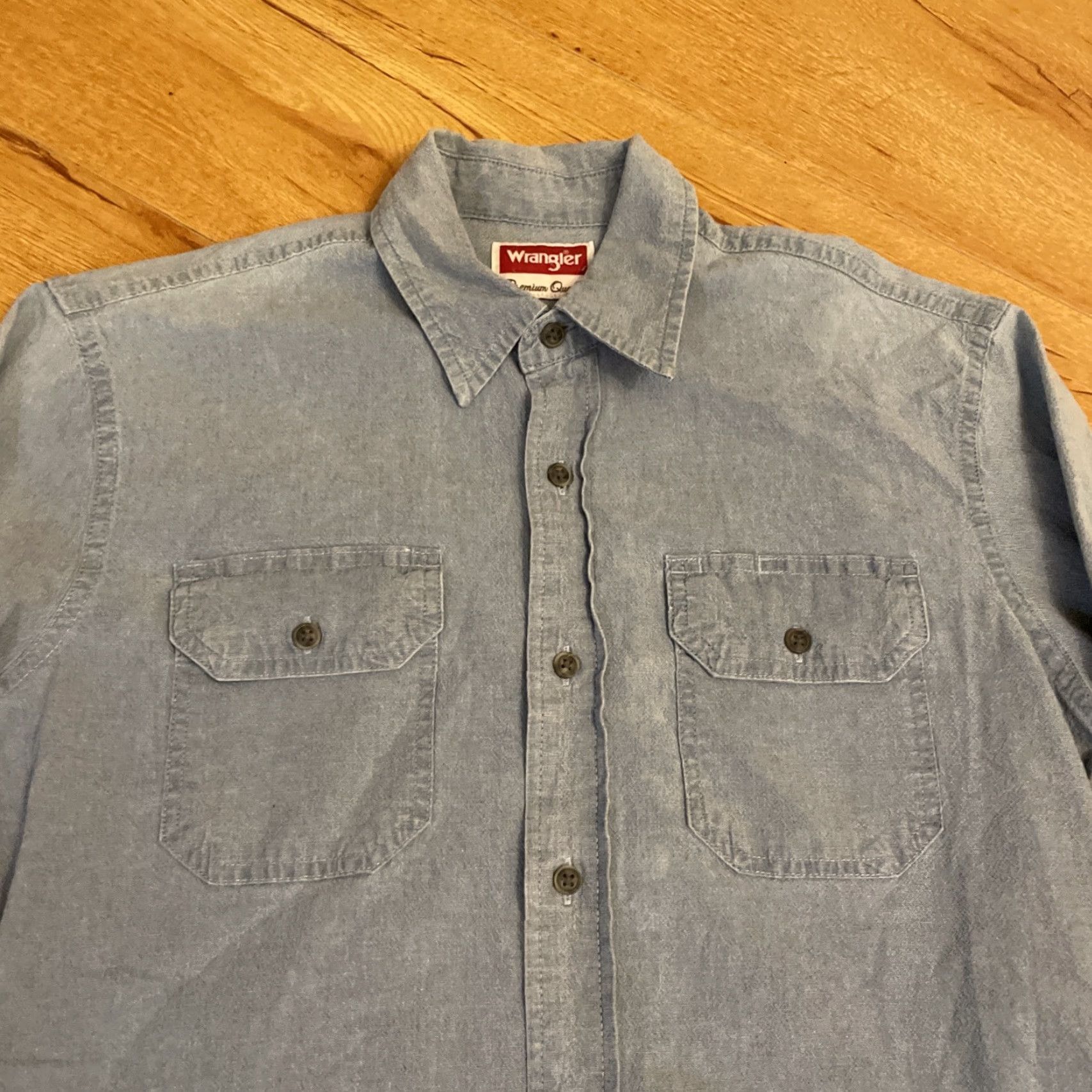 Wrangler VINTAGE Wrangler Flex Work Shirt Mens Small Blue Chambray Western Button-Up Shirt Size US S / EU 44-46 / 1 - 3 Thumbnail
