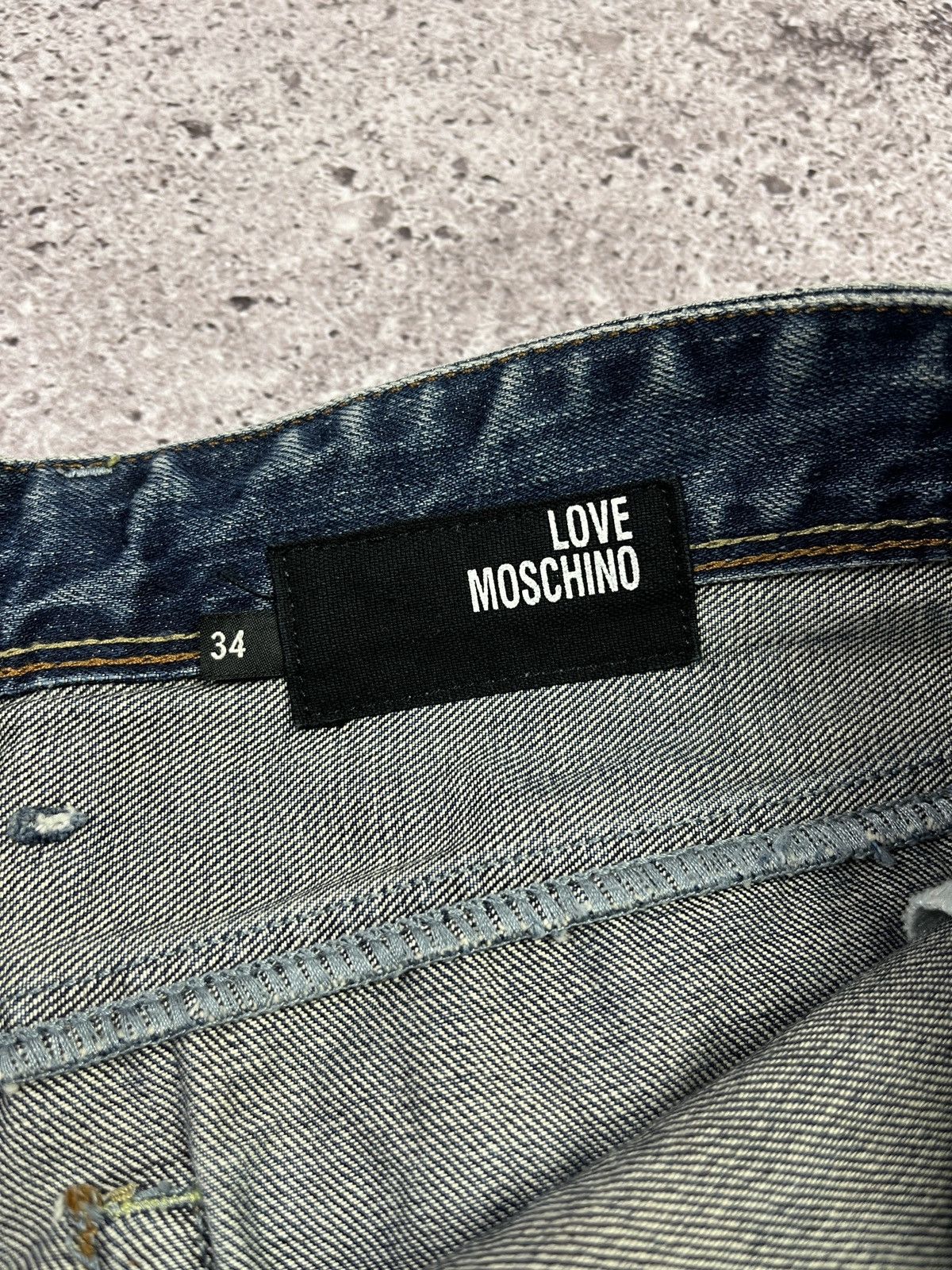 Moschino Denim Shorts Blue Distressed Logo Patch Streetwear Size US 34 / EU 50 - 8 Thumbnail