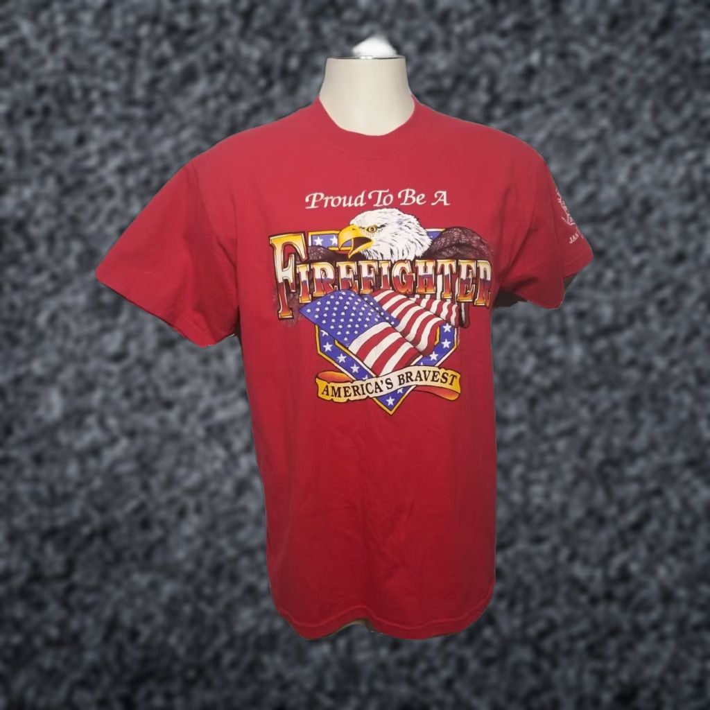 Lee Vintage Proud to be a Firefighter T Shirt Eagle USA American Flag FL Mens M Red 1990s Flag Short Sleeve Crew Neck Cotton Classic Brand Lee Size US M / EU 48-50 / 2 - 1 Thumbnail