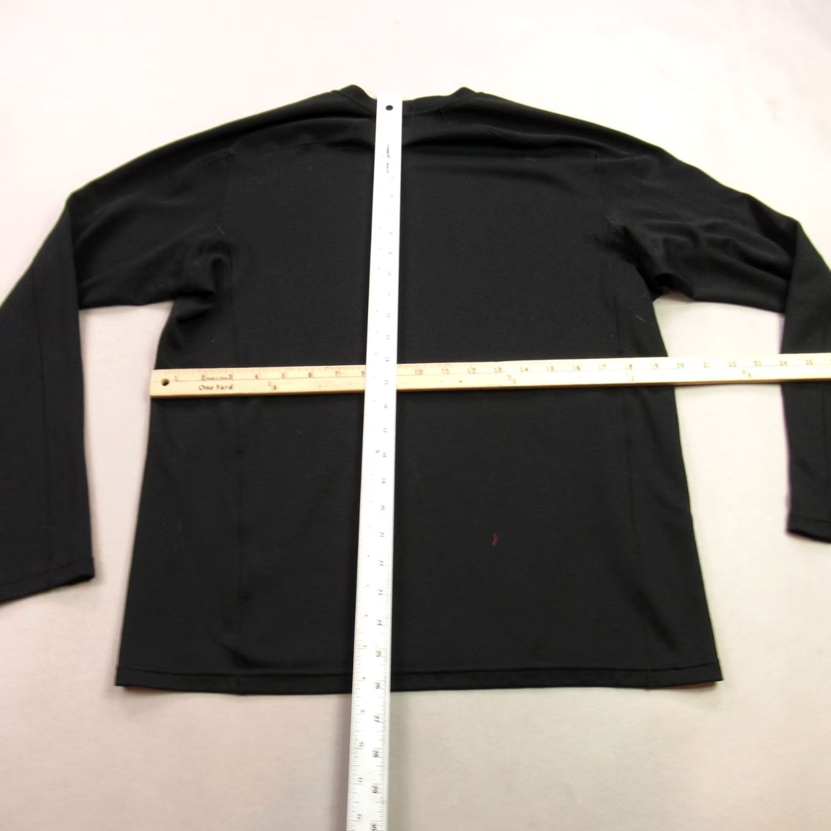 Patagonia Patagonia Shirt Mens Medium Long Sleeve Crew Neck Outdoor Lightweight Black Size US M / EU 48-50 / 2 - 7 Thumbnail
