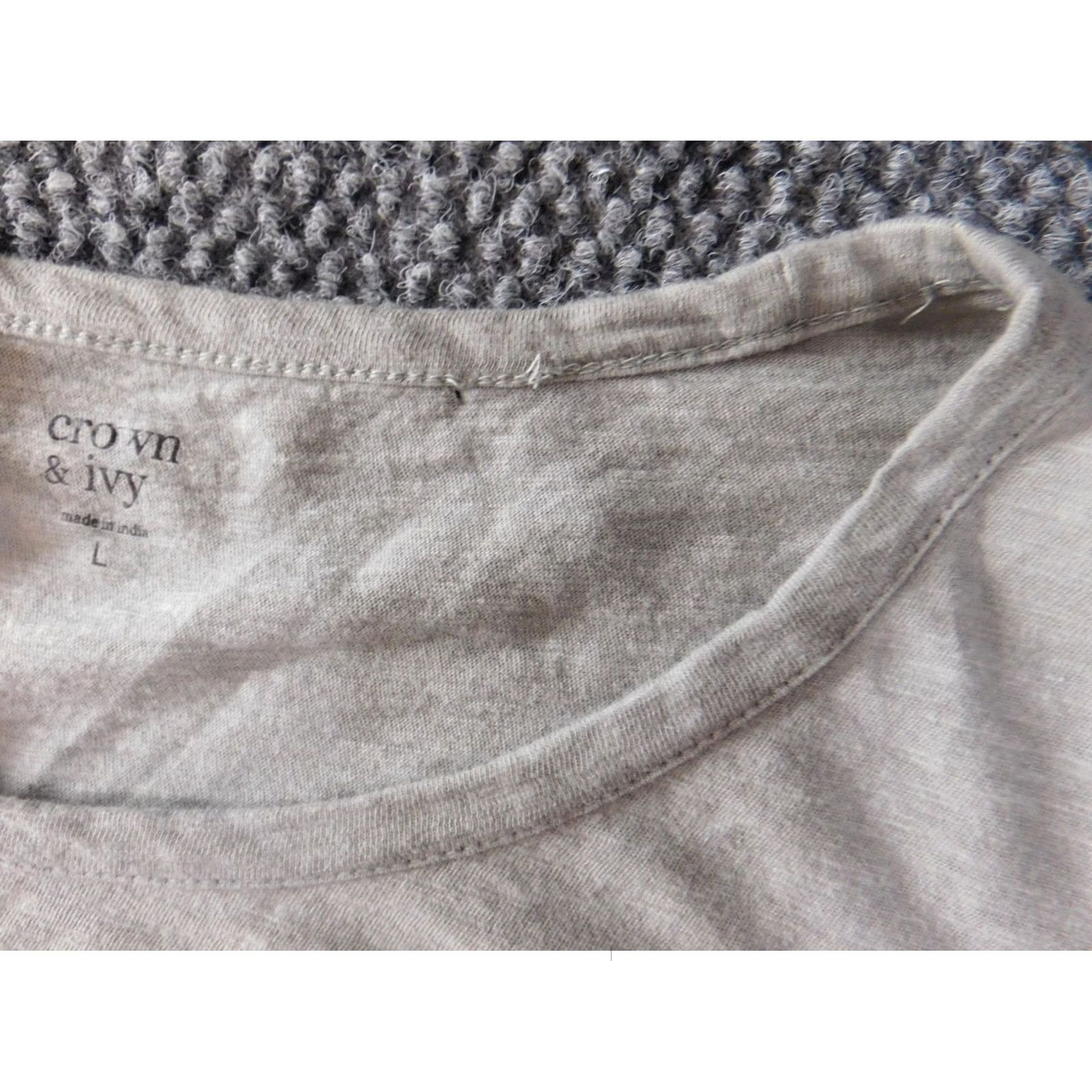 Vintage Crown & Ivy Blouse L Gray Crew Neck Pullover Long Sleeve Knit Rayon Button Classic/Basic Womens M/L Size L / US 10 / IT 46 - 5 Thumbnail