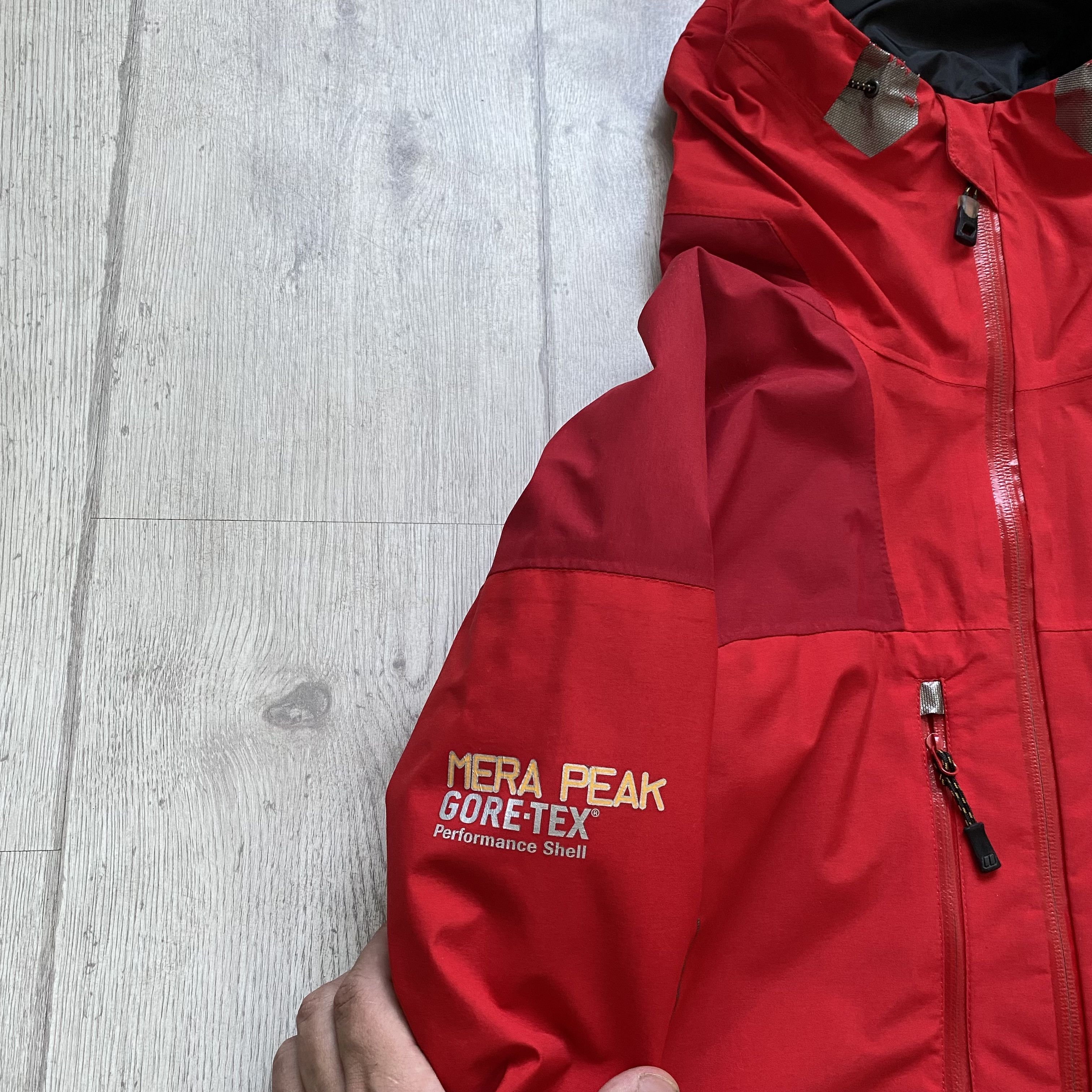 Berghaus Gorpcore Berghaus Gore-Tex fabric jacket Mera peak Size US M / EU 48-50 / 2 - 6 Thumbnail