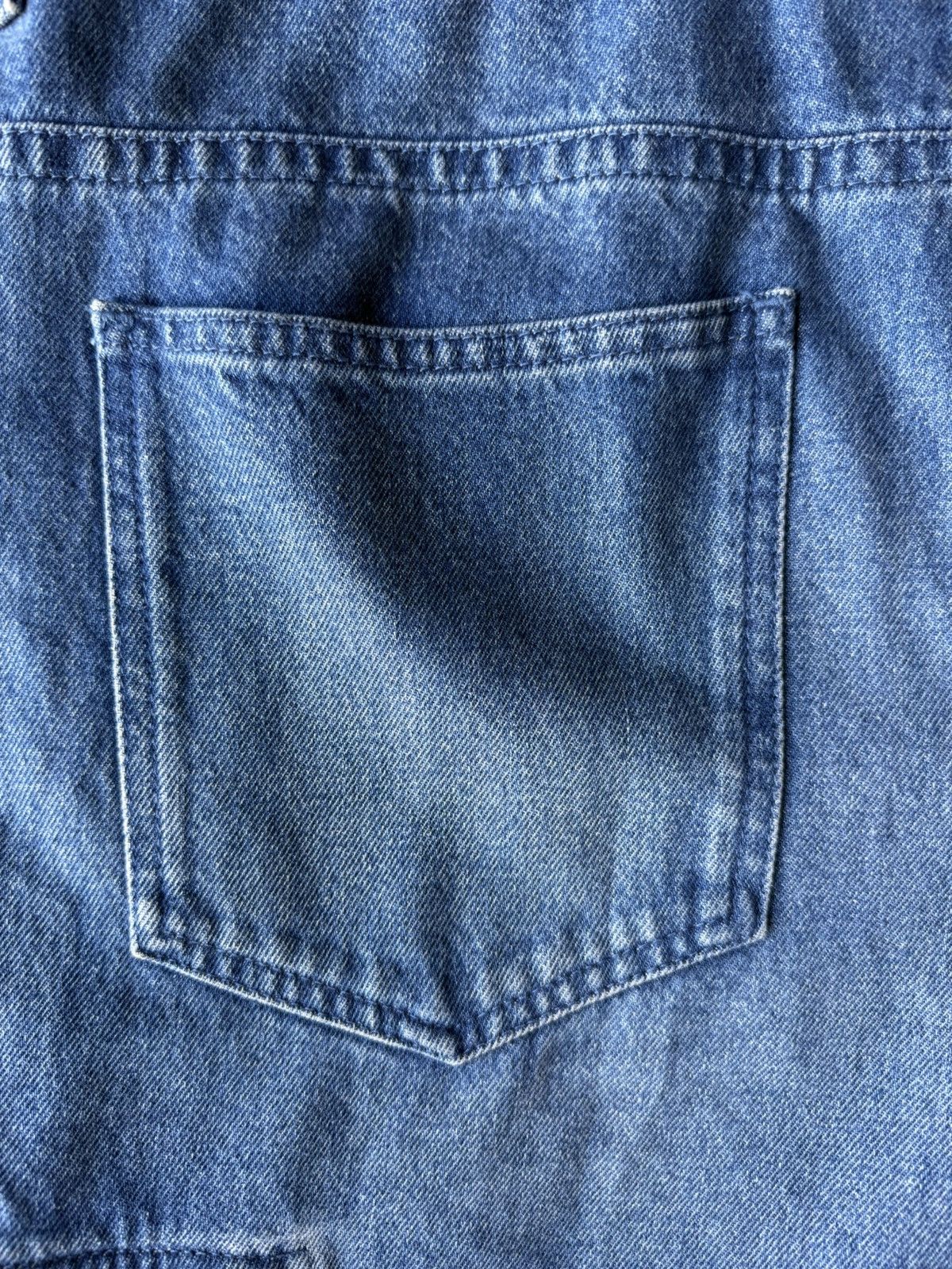 Givenchy USED GIVENCHY MENS MULTICUTTED DENIM CARGO SHORTS SIZE 36 Size US 36 / EU 52 - 14 Thumbnail
