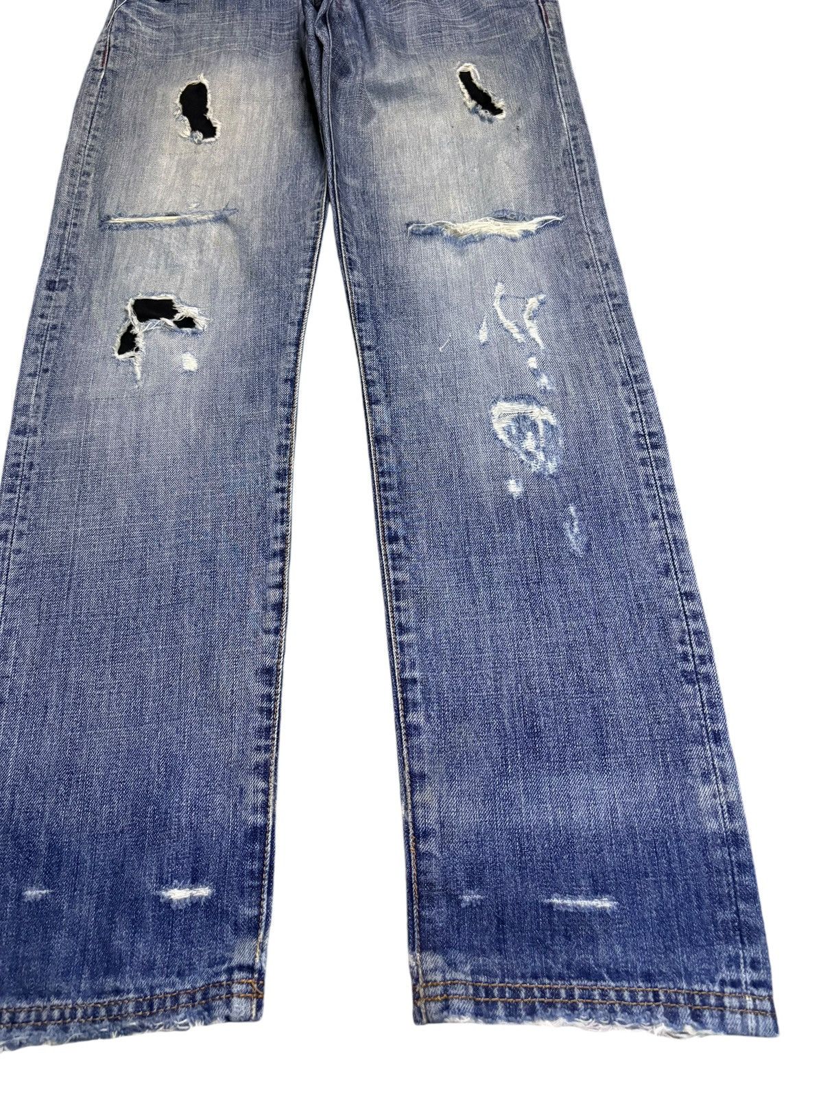 Japanese Brand Vintage Japanese Brand Faded Wash Distressed Patched Jeans Size US 33 - 7 Thumbnail