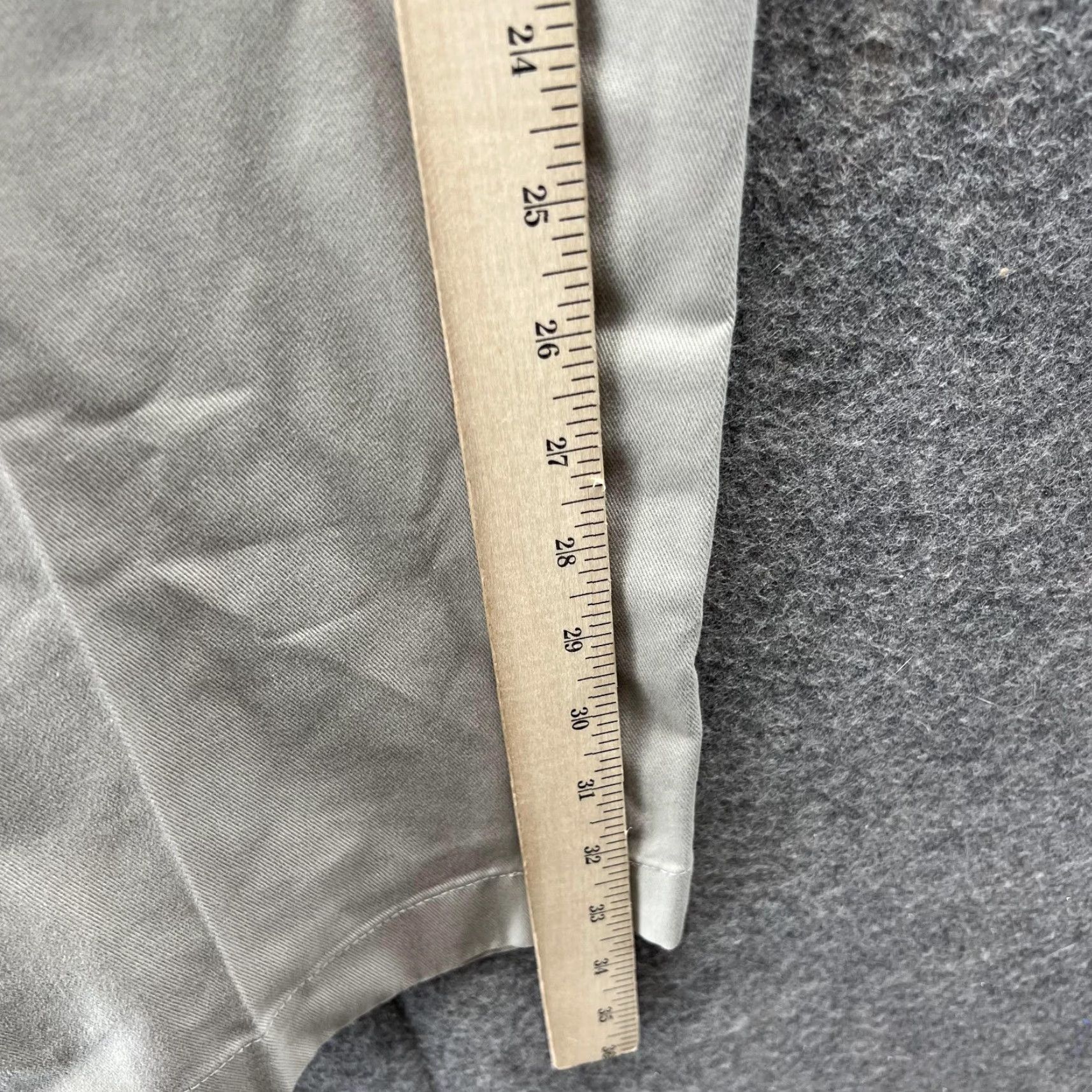 Brooks Brothers VINTAGE Brooks Brothers Pants Men 35x34 Chino Beige Tan Pleated Satin Button Pocket Regular Straight Clark Fit Size US 35 - 7 Thumbnail