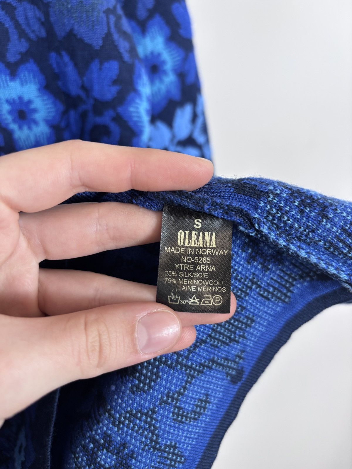 Other Oleana Women’s Floral Blue Merino Wool Silk Cardigan Sweater Size S / US 4 / IT 40 - 8 Thumbnail