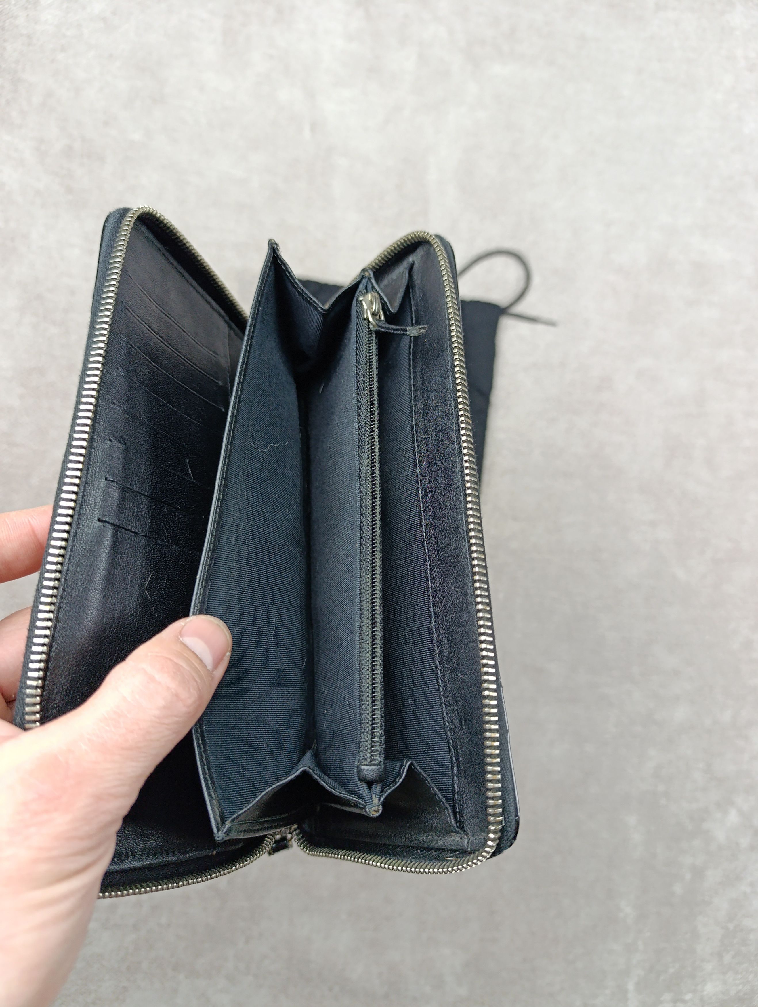 Chanel CHANEL BLACK QUILTED PATENT LEATHER CC ZIP ORGANIZER WALLET Size ONE SIZE - 19 Thumbnail