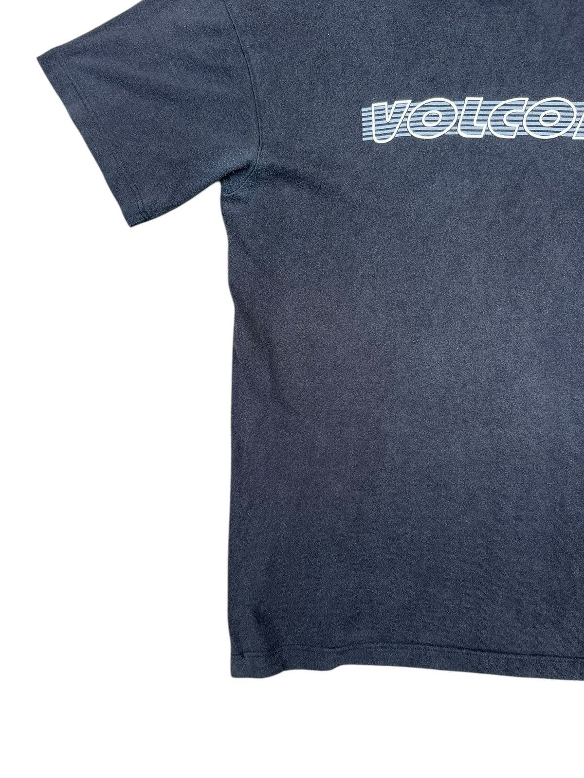 Vintage Vintage 90s Volcom Sun Faded Black Skateboard tees Size US L / EU 52-54 / 3 - 5 Thumbnail