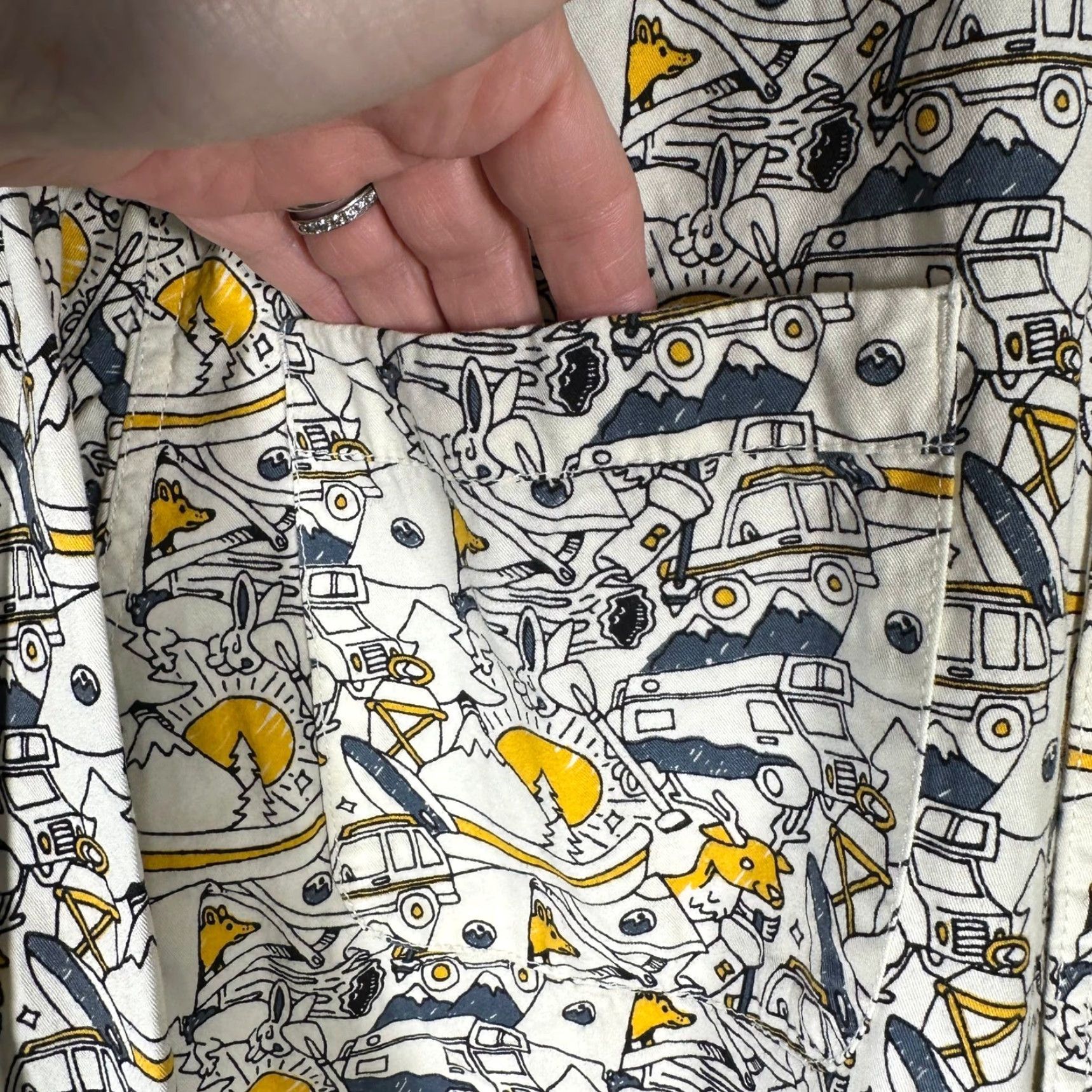 KAVU KAVU Mens Long Sleeve Button-Up Shirt Adventure Camper Print White XL Size US XL / EU 56 / 4 - 3 Thumbnail