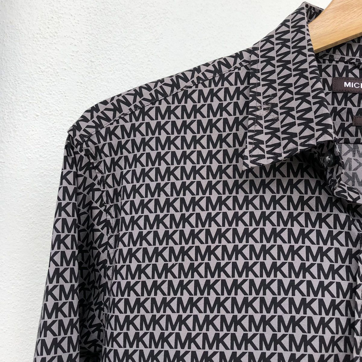 Michael Kors Michael Kors Slim Fit Logo Print Stretch Cotton Shirt Size US S / EU 44-46 / 1 - 11 Thumbnail