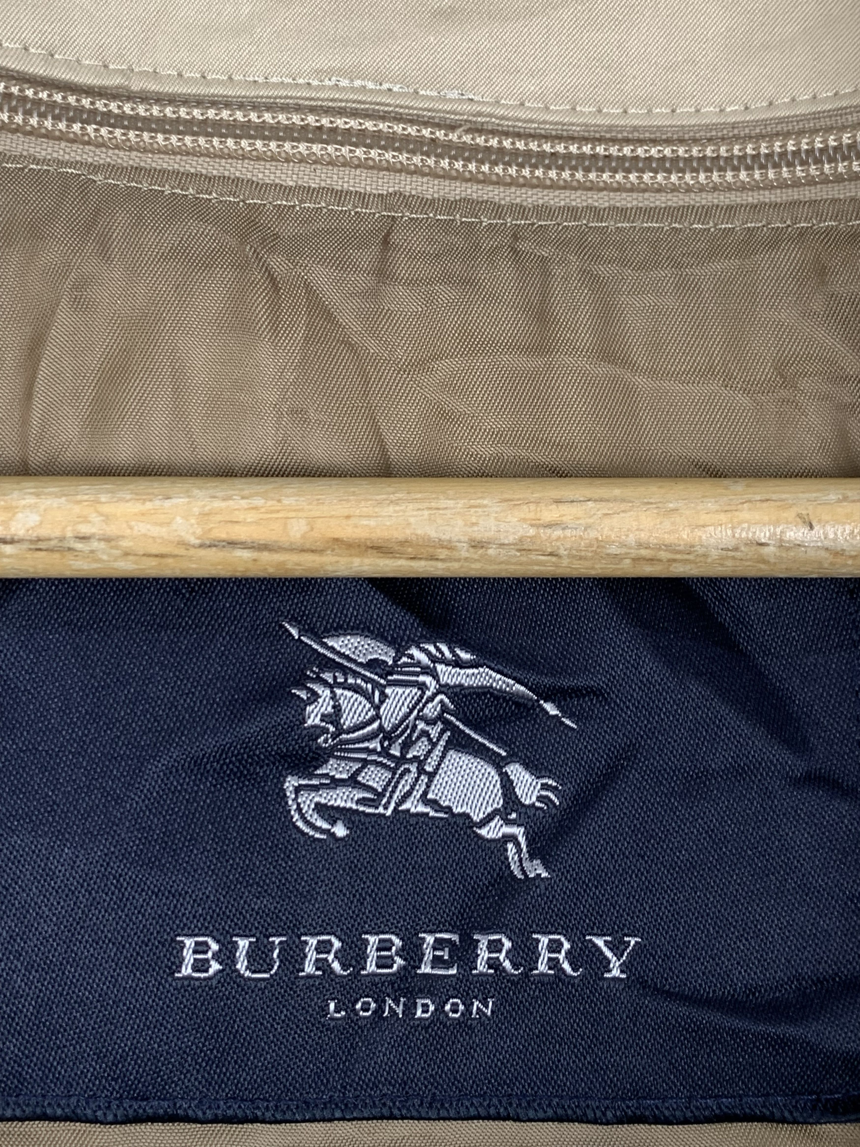 Burberry Burberry Novacheck Trench Coat Jacket J1483 Size US M / EU 48-50 / 2 - 13 Thumbnail