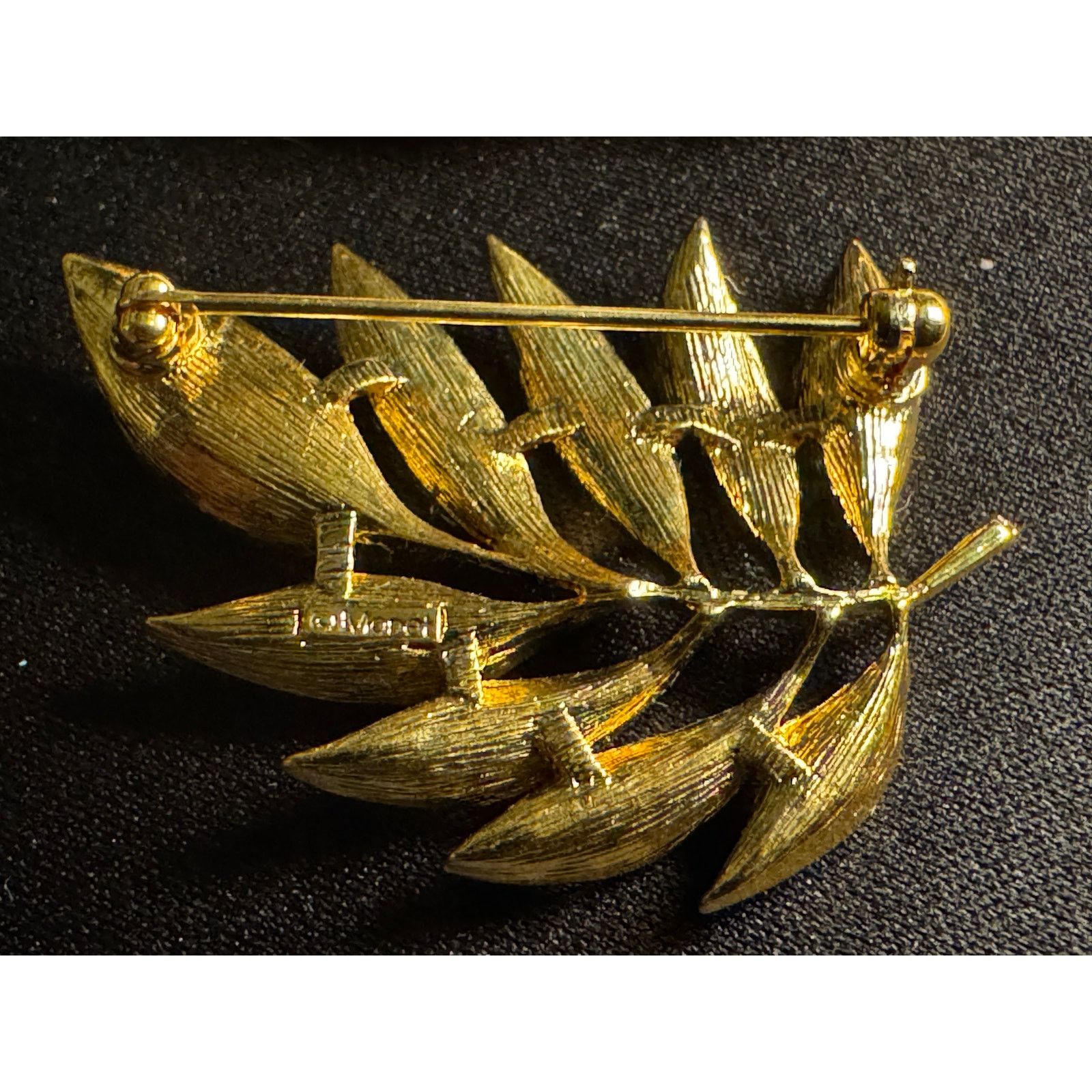 Monet 2 Vintage Monet Leaf Shaped Gold Tone Brooches Size ONE SIZE - 4 Thumbnail