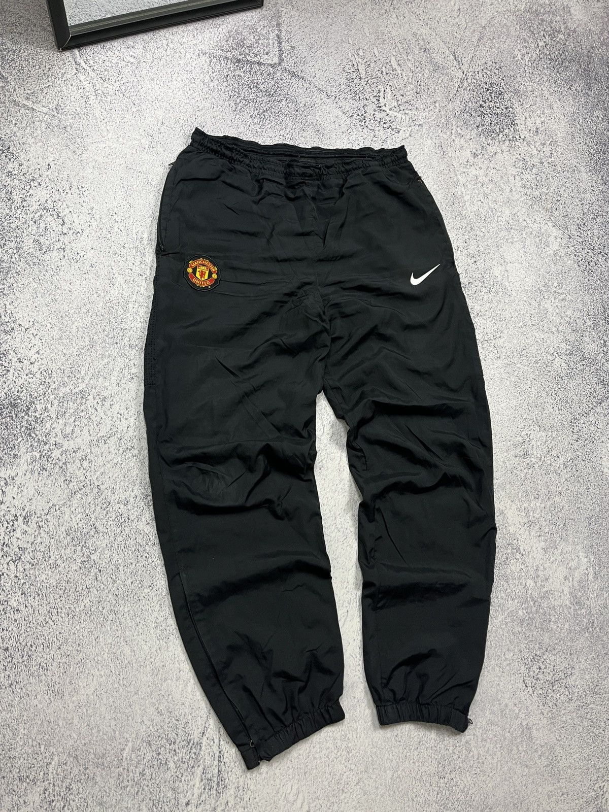 Nike Vintage Y2k Nike Manchester United Nylon Track Pants Drill Size US 30 / EU 46 - 4 Thumbnail