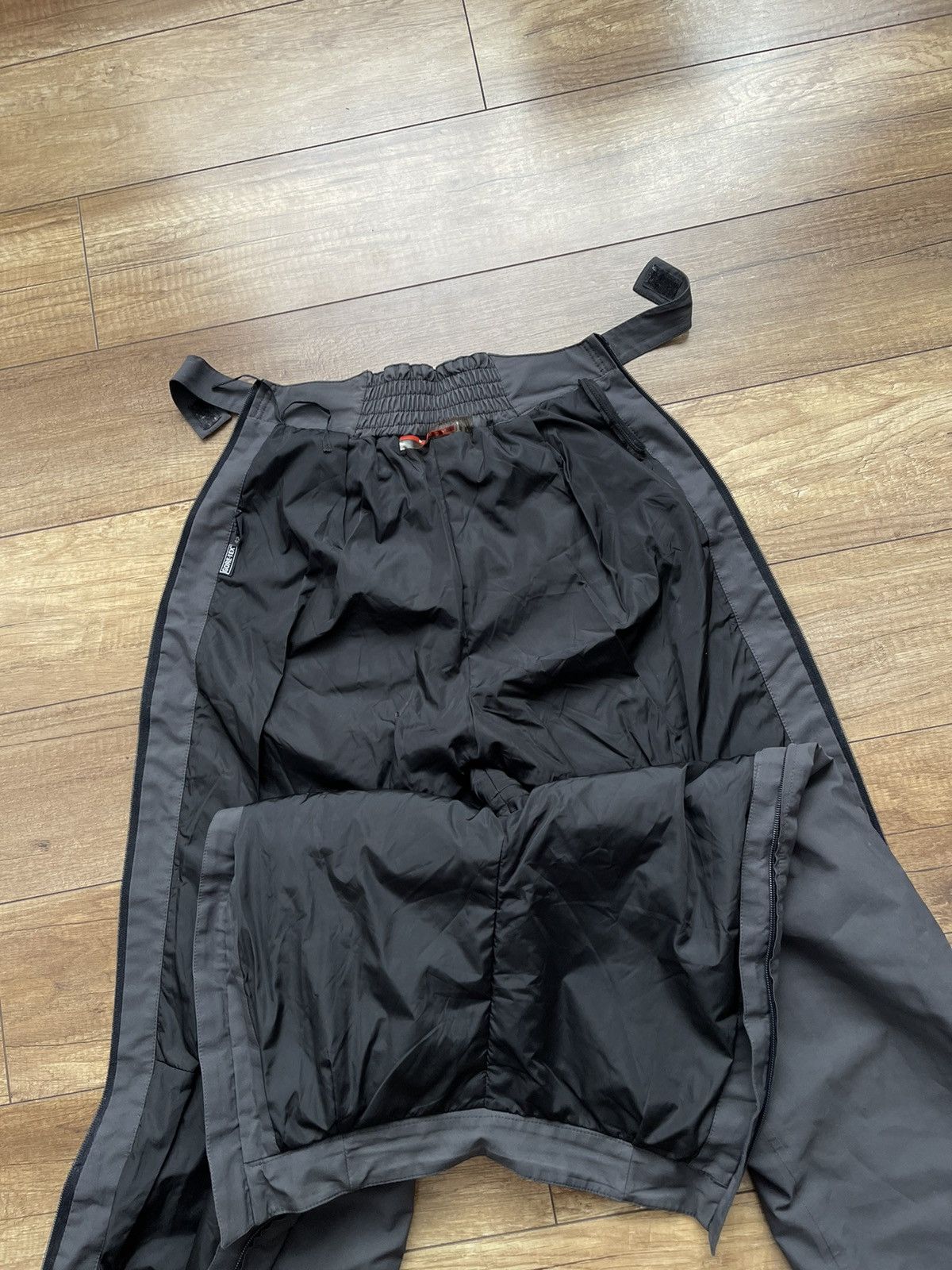 Prada Prada Italy Goretex Vintage Womens Ski Pants Size 28" / US 6 / IT 42 - 13 Thumbnail