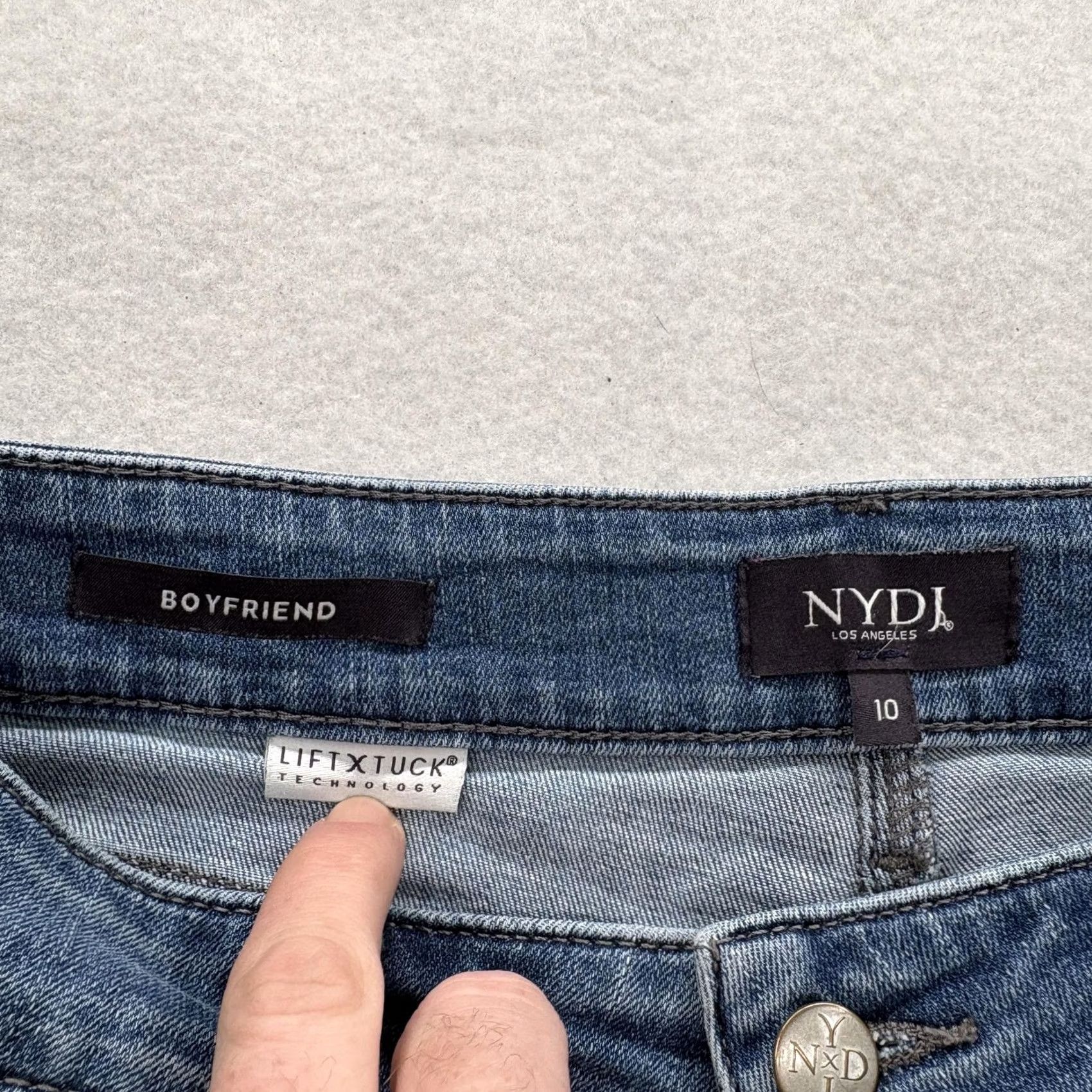 NYDJ NYDJ Jeans Womens 10 Blue Boyfriend Fit Floral Embroidered Mid Rise Lift Tuck Jeans Size 32" / US 10 / IT 46 - 4 Thumbnail