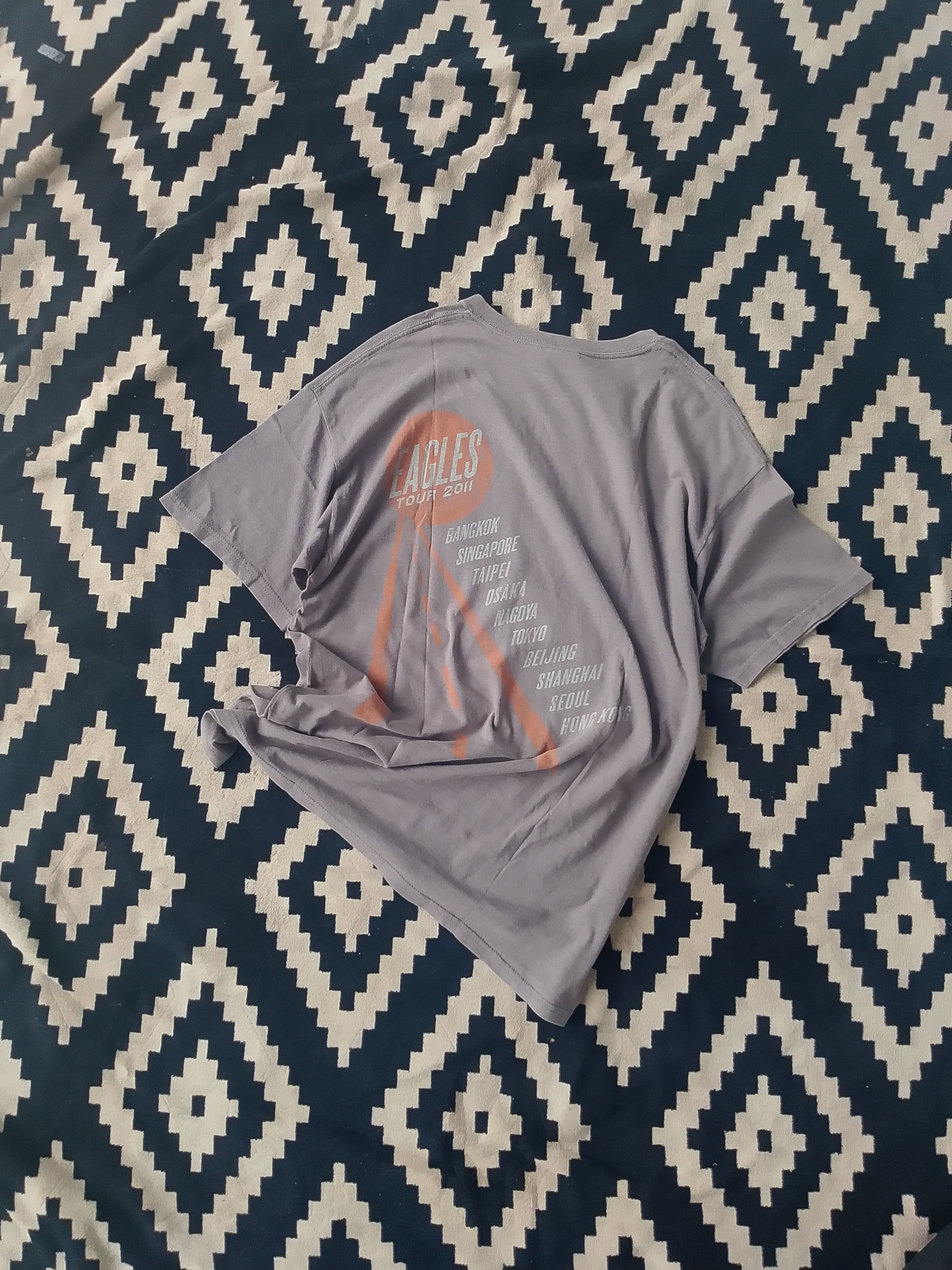 Band Tees Authentic 2011 Eagles Band Merch Asian Tour Size US L / EU 52-54 / 3 - 3 Thumbnail