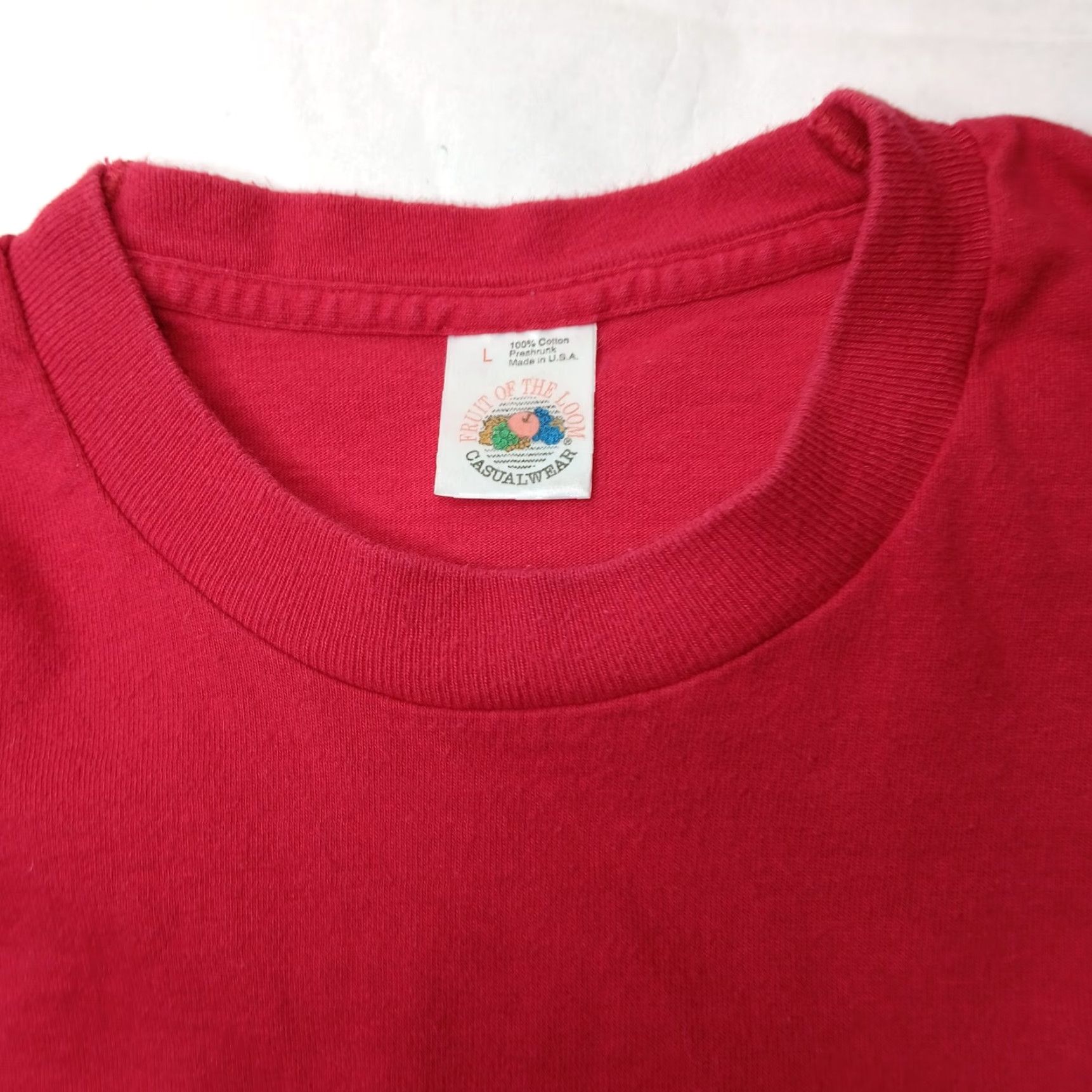 Fruit Of The Loom VINTAGE Fruit of the Loom Casualwear Shirt Mens Large Red Short Sleeve Crew Neck 28" L 22" Pit to Pit United States Mens Size US L / EU 52-54 / 3 - 3 Thumbnail