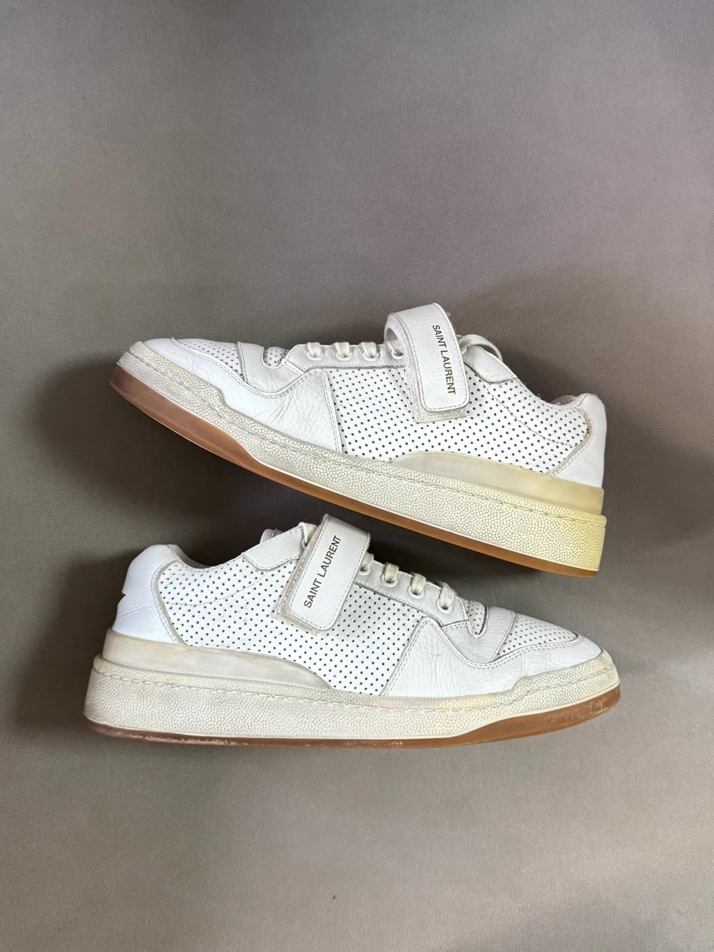 Saint Laurent Paris Saint Laurent White distressed leather low-top sneakers。Ｑ20 Size US 6.5 / EU 39-40 - 5 Thumbnail