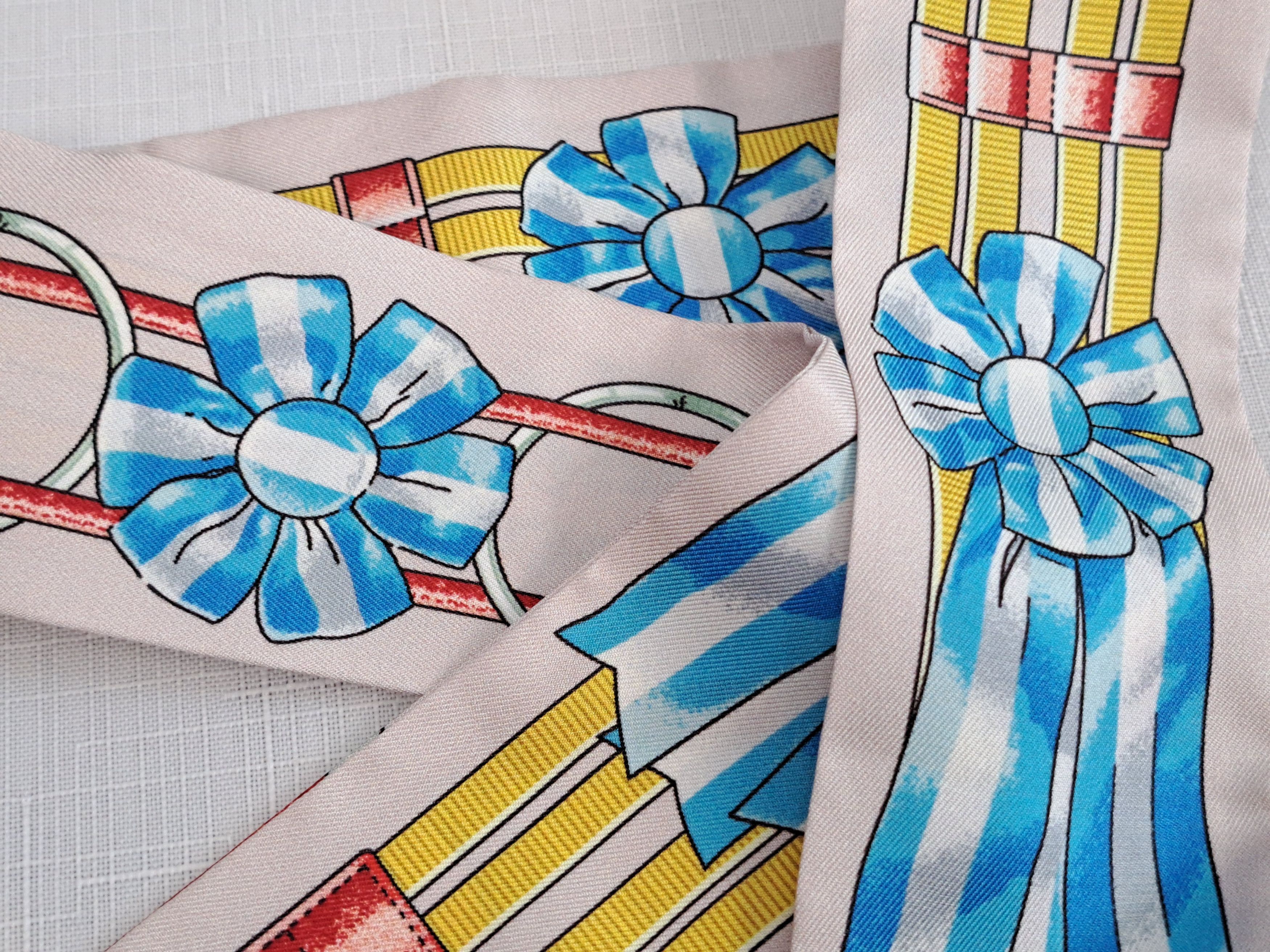 Hermes HERMES Paris silk twilly scarf. Size ONE SIZE - 11 Thumbnail