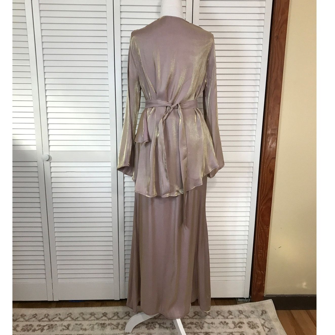 Other Elegant Taupe Metallic Silky Long Sleeve Set A-line Maxi M/L Size M / US 6-8 / IT 42-44 - 2 Thumbnail