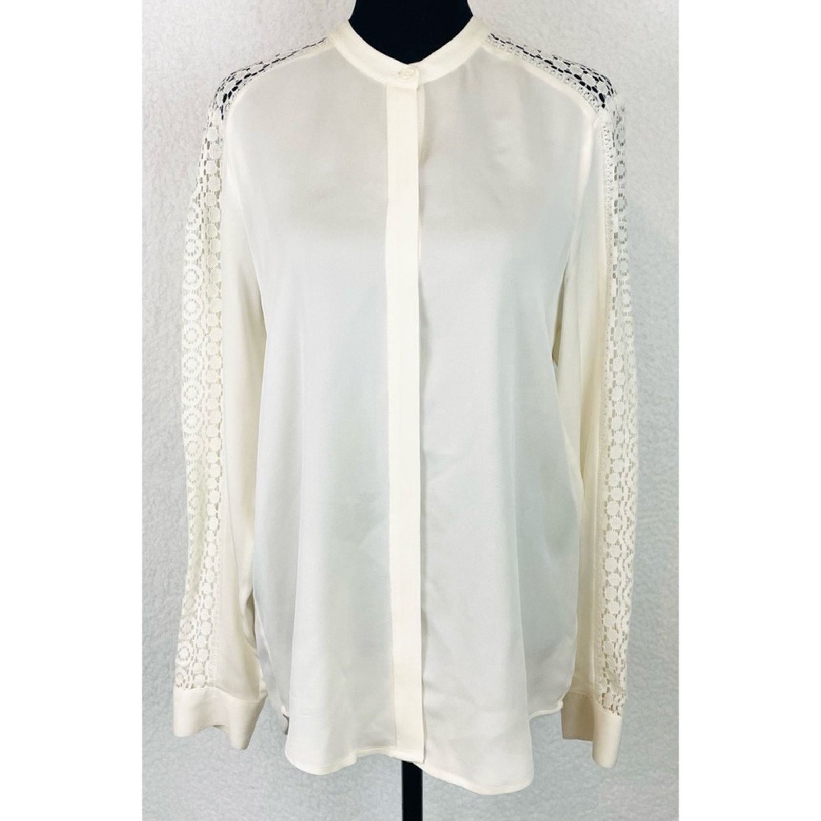 Michael Kors MICHAEL KORS • Cream/Ecru Lace Trim Button-Down Shirt Size M / US 6-8 / IT 42-44 - 5 Thumbnail
