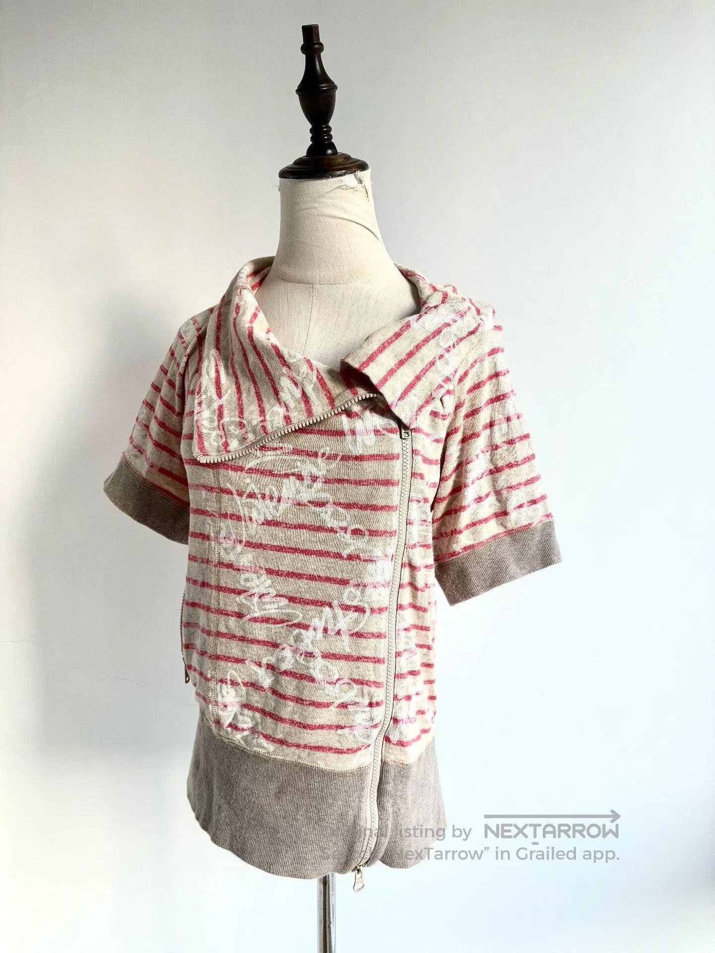 Vivienne Westwood Vivienne Westwood Striped Short Sleeve Sweatshirt. Size M / US 6-8 / IT 42-44 - 1 Thumbnail
