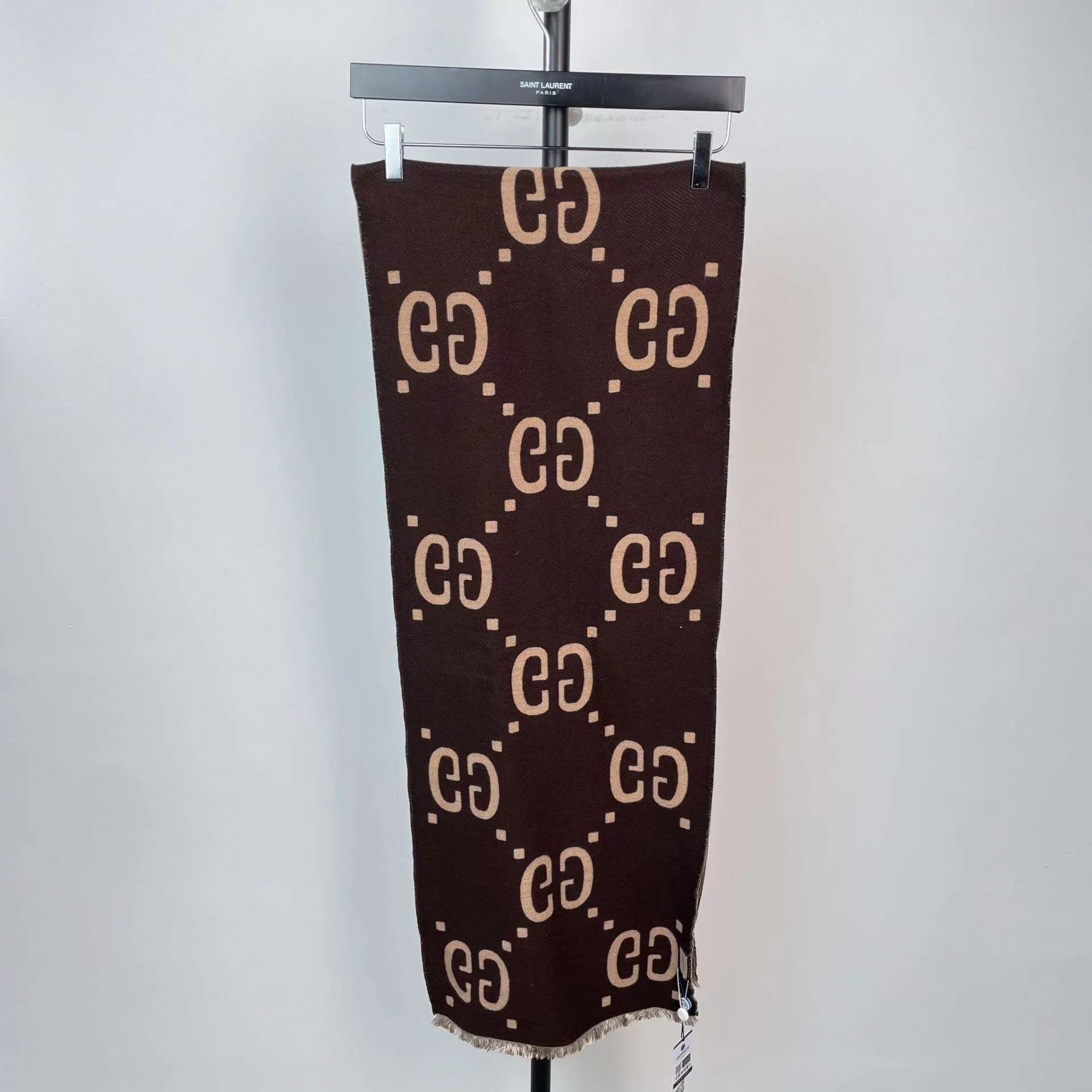 Gucci Gucci Brown Scarf Size ONE SIZE - 1 Thumbnail