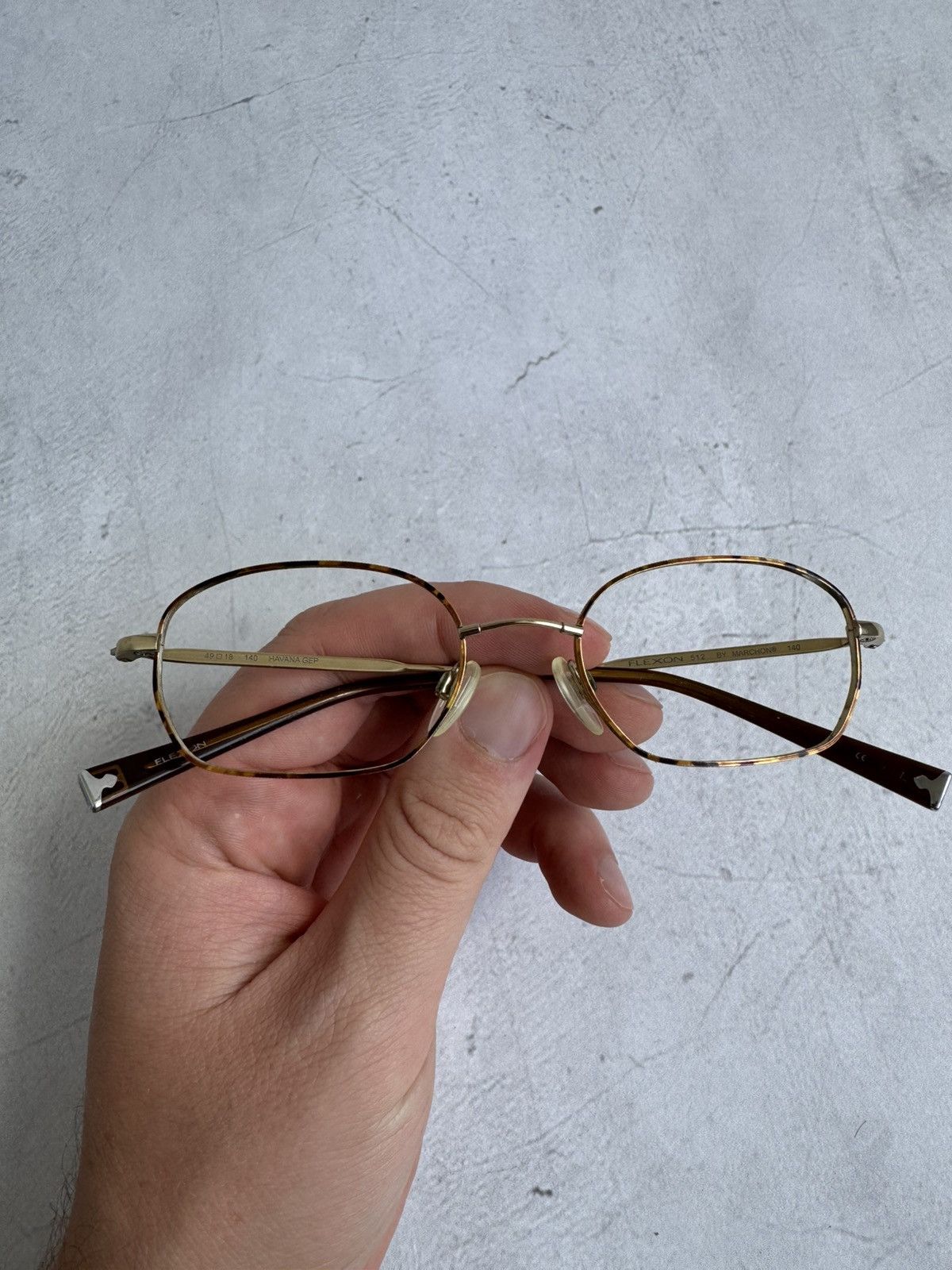 Vintage Flexon Eyeglasses Frame Oval Gold Titanium Metal Size ONE SIZE - 7 Thumbnail