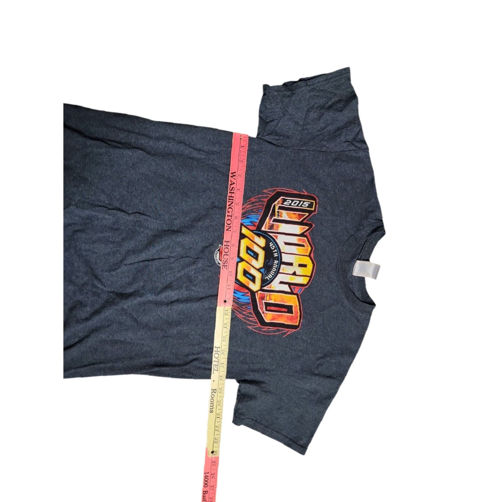 Gildan Gildan Gray Racing T-Shirt Mens M 2015 Eldora Speedway World 100 Double-Sided Short Sleeve Cars USA Size US M / EU 48-50 / 2 - 4 Thumbnail