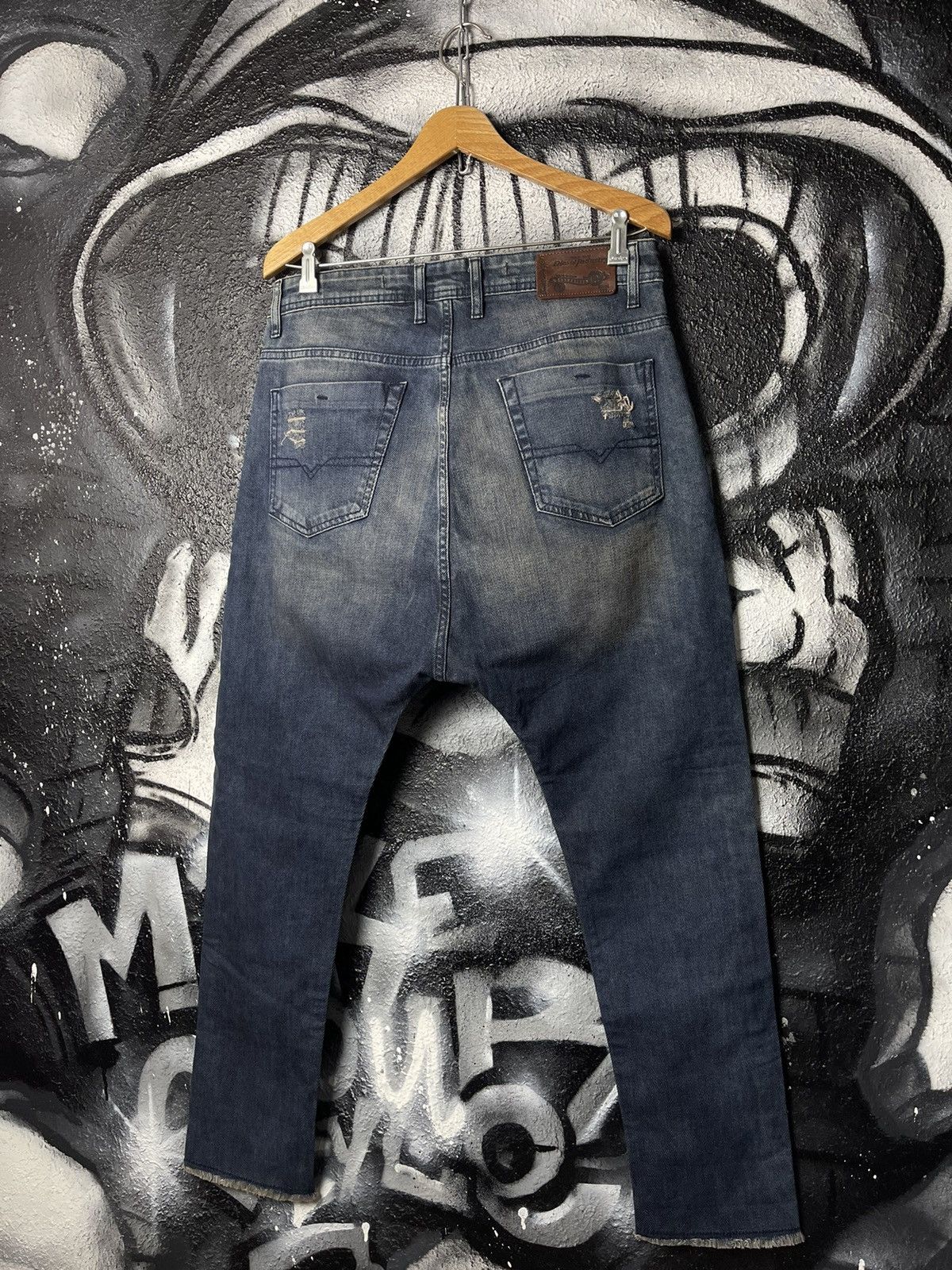 Diesel Diesel Eazee Relaxed Boyfriend Low Waist Jeans Women’s Size 32" / US 10 / IT 46 - 4 Thumbnail