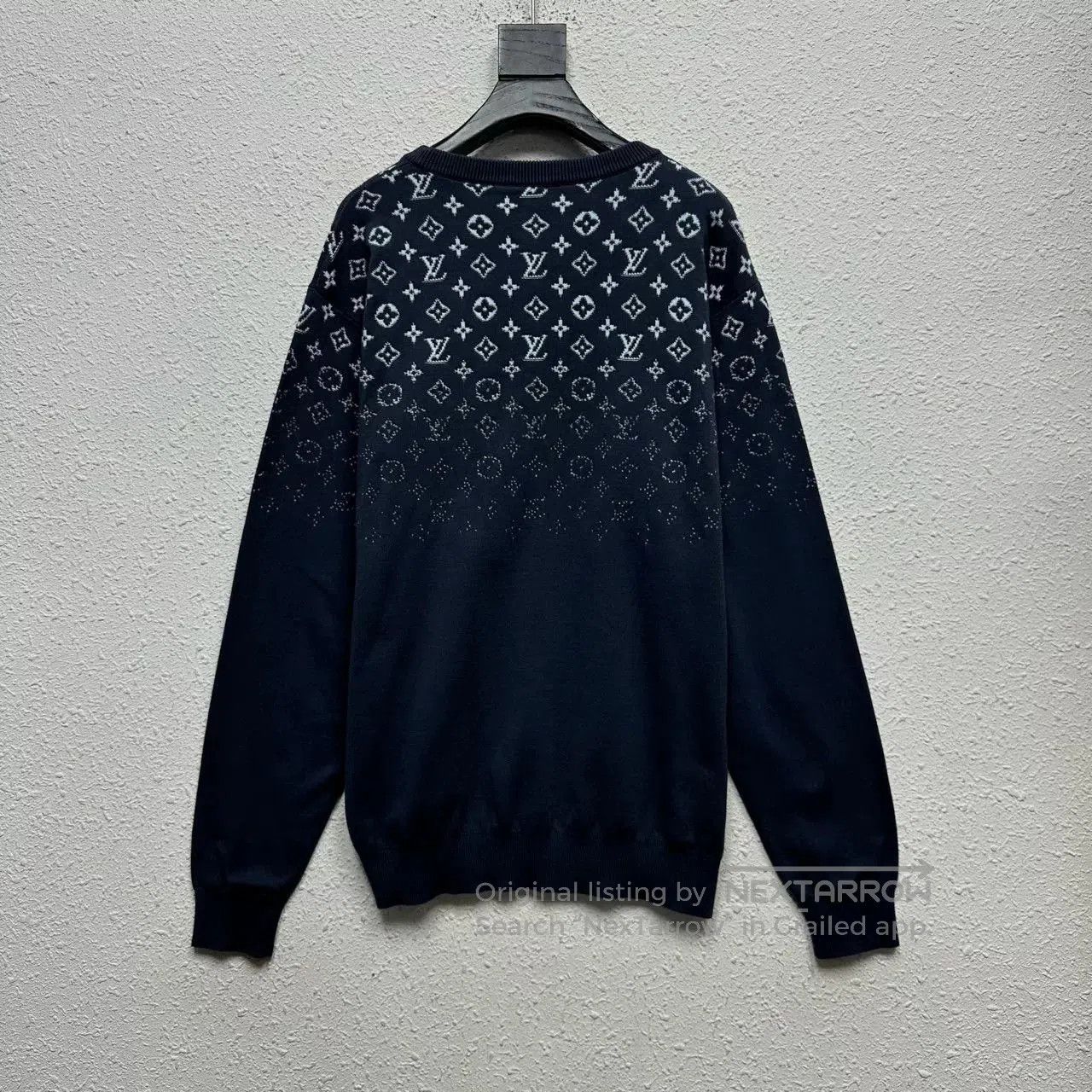 Louis Vuitton louis vuitton navy gradient logo knit sweater. Size US XL / EU 56 / 4 - 2 Thumbnail